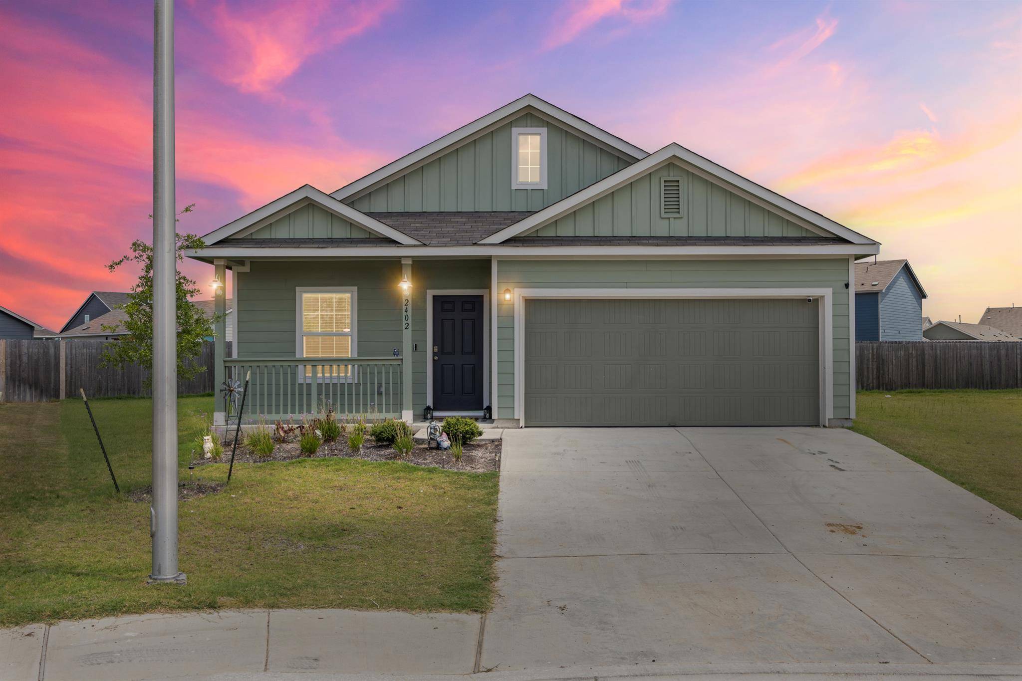 Lockhart, TX 78644,2402 Sunray CT