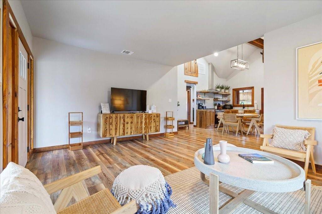 Marble Falls, TX 78654,307 Avenue F