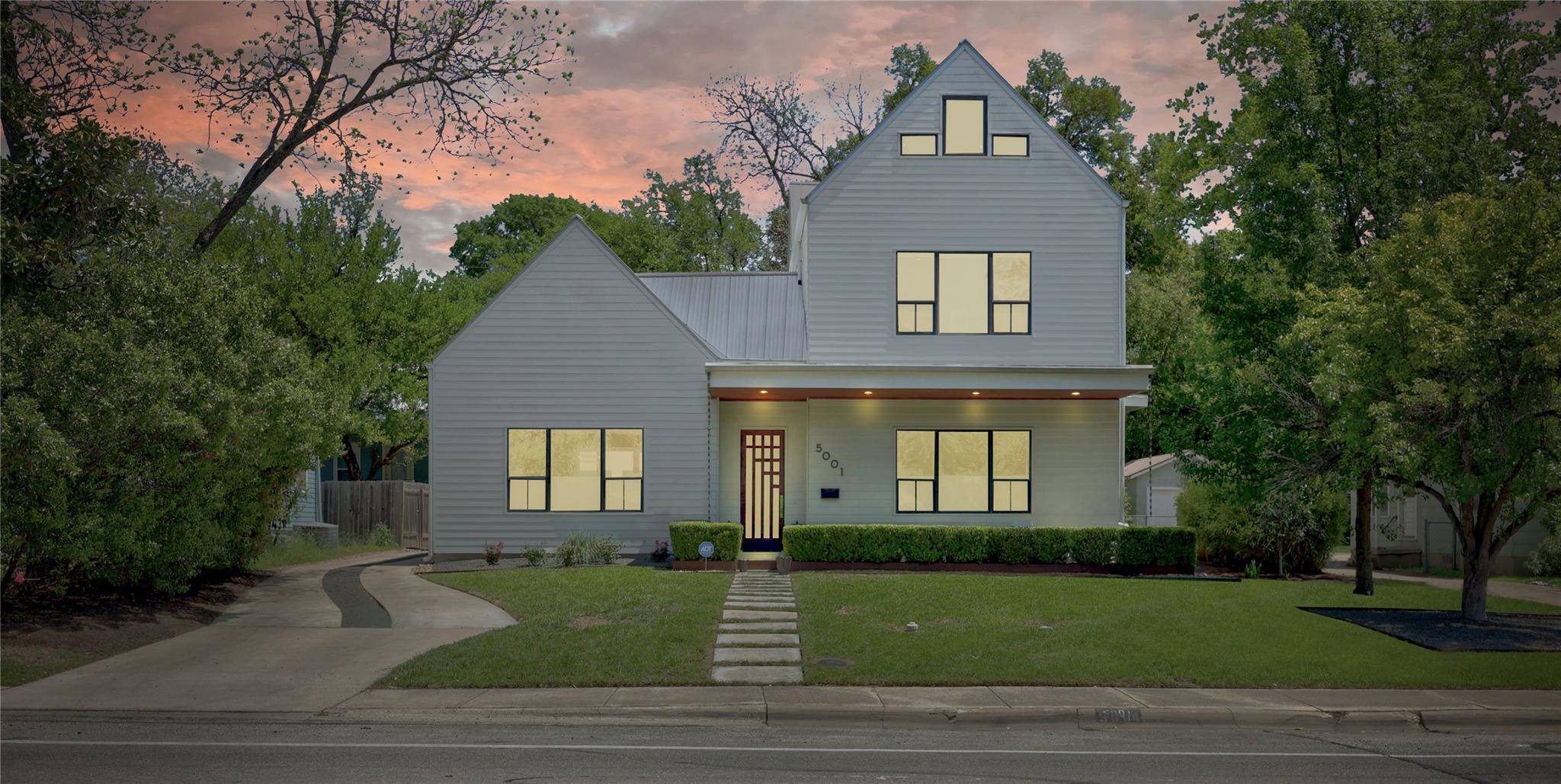 Austin, TX 78756,5001 Shoal Creek BLVD