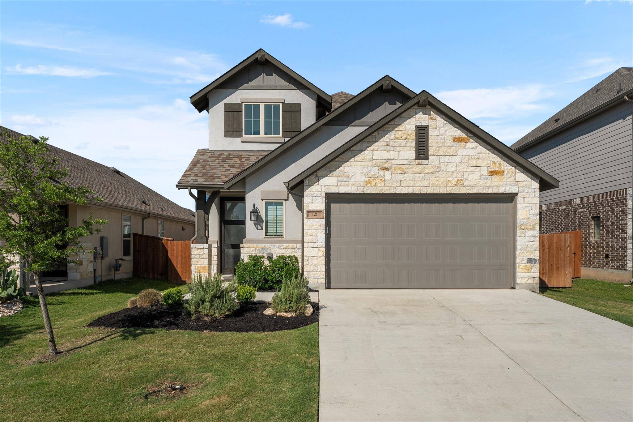 Liberty Hill, TX 78642,121 Rangel DR
