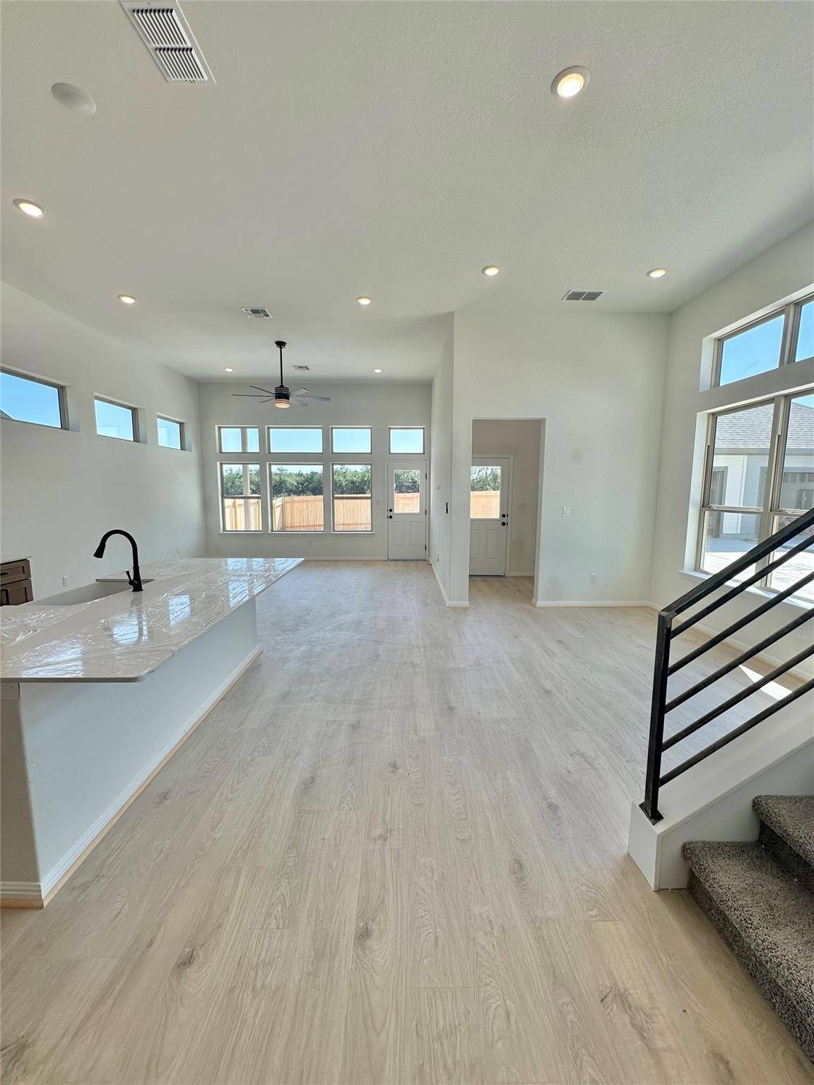 Kyle, TX 78640,125 Tenny LN