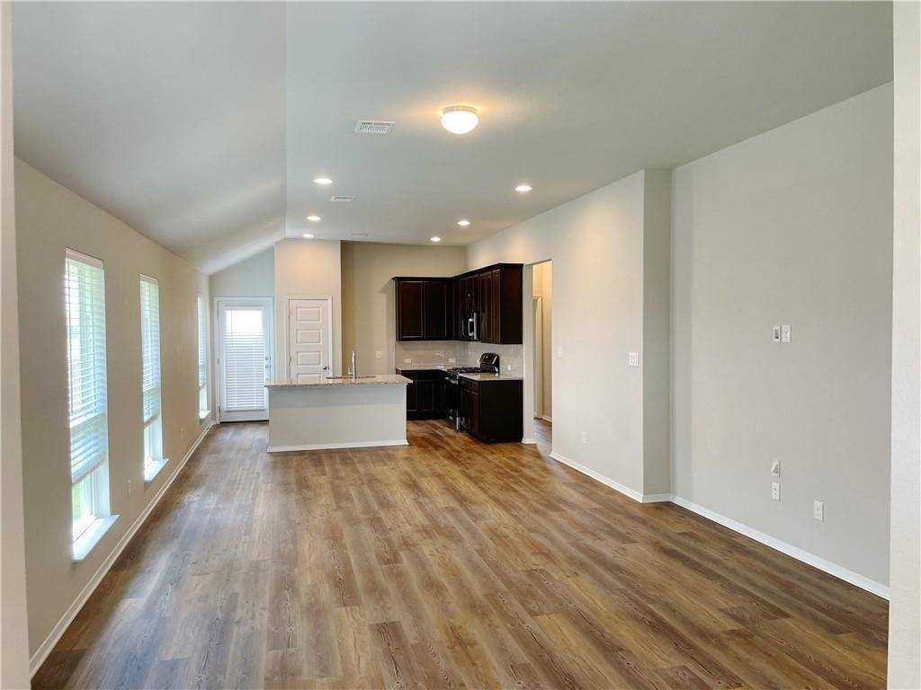 Pflugerville, TX 78660,6409 Wolf Pack DR