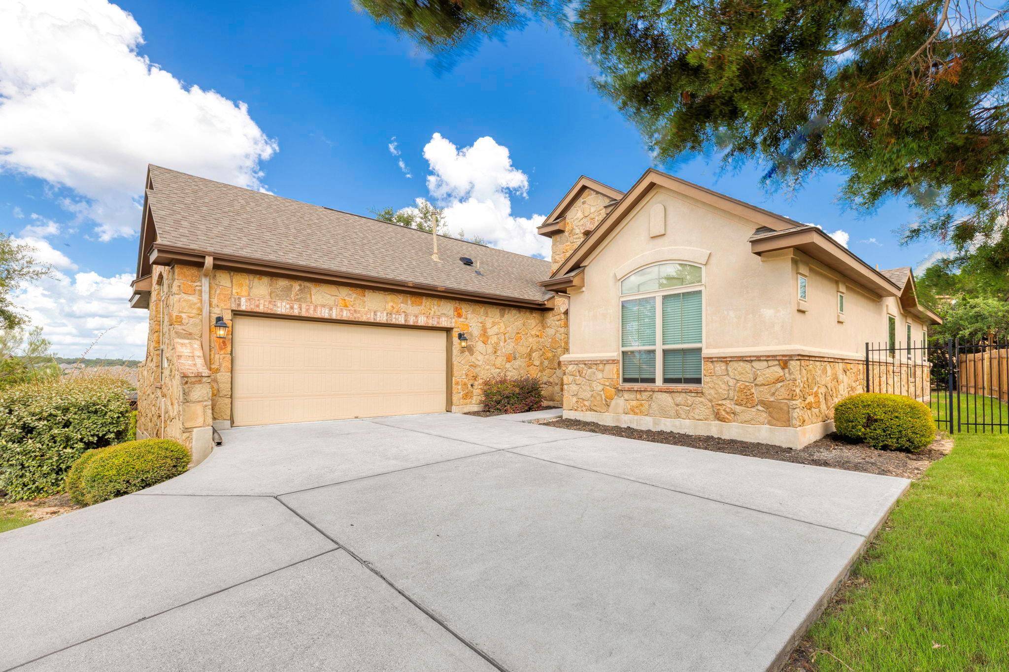 Spicewood, TX 78669,22409 Rock Wren RD
