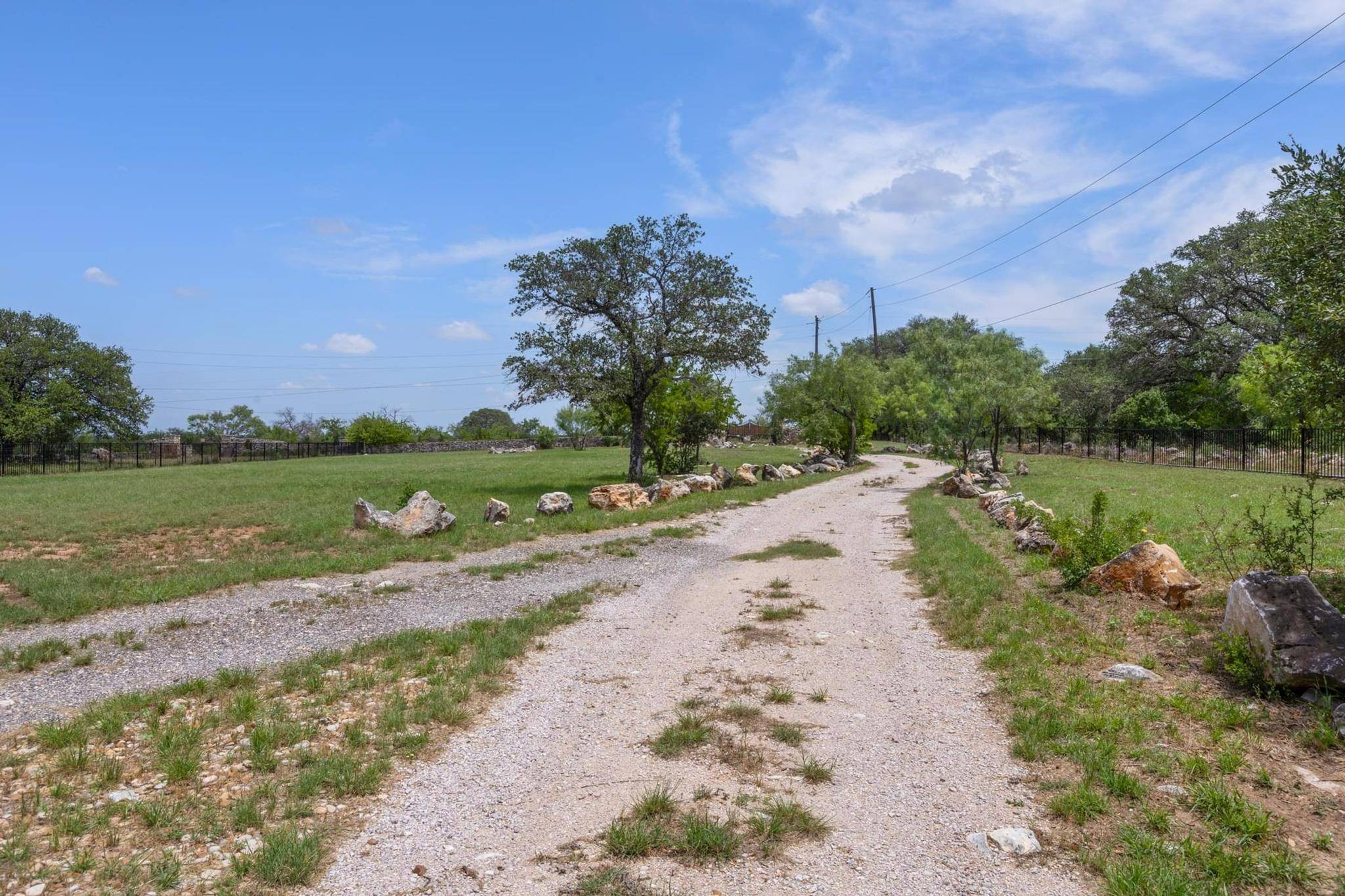 Spicewood, TX 78669,25036 RIVER RD