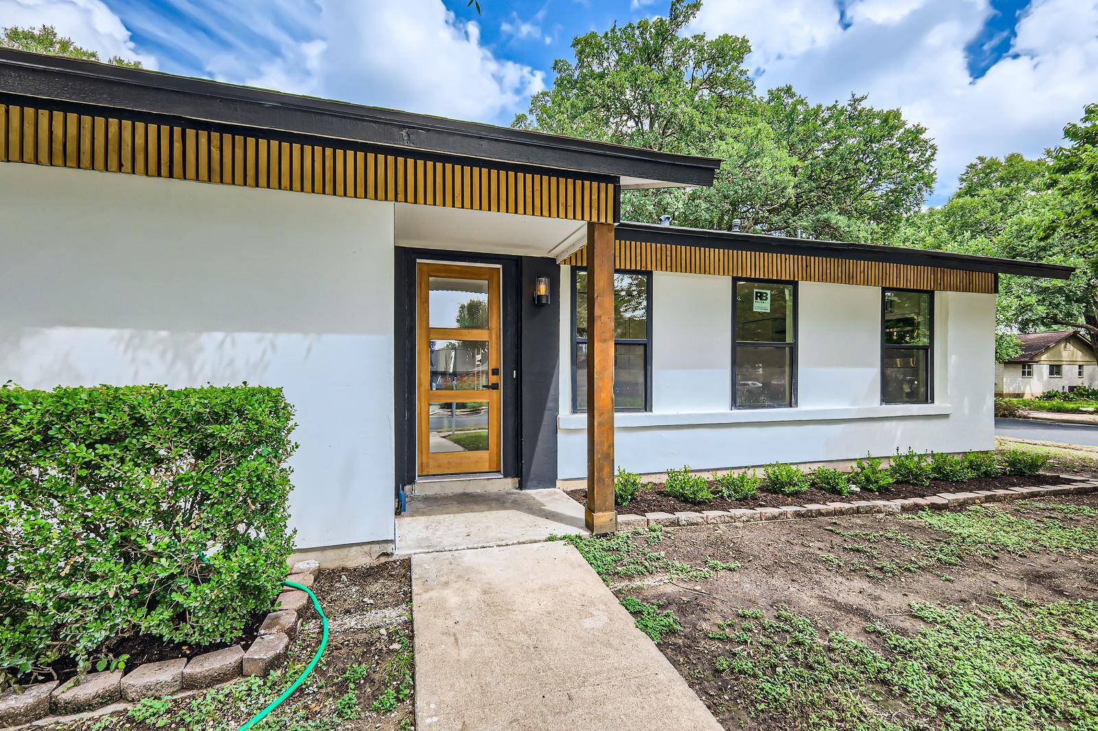 Austin, TX 78745,5700 Lewood DR