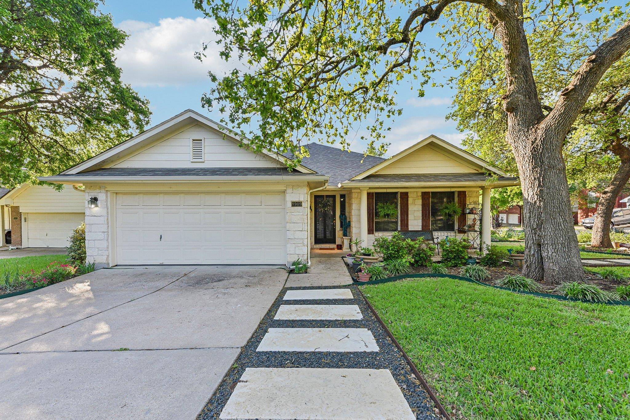 Austin, TX 78749,8909 Lomita Verde CT