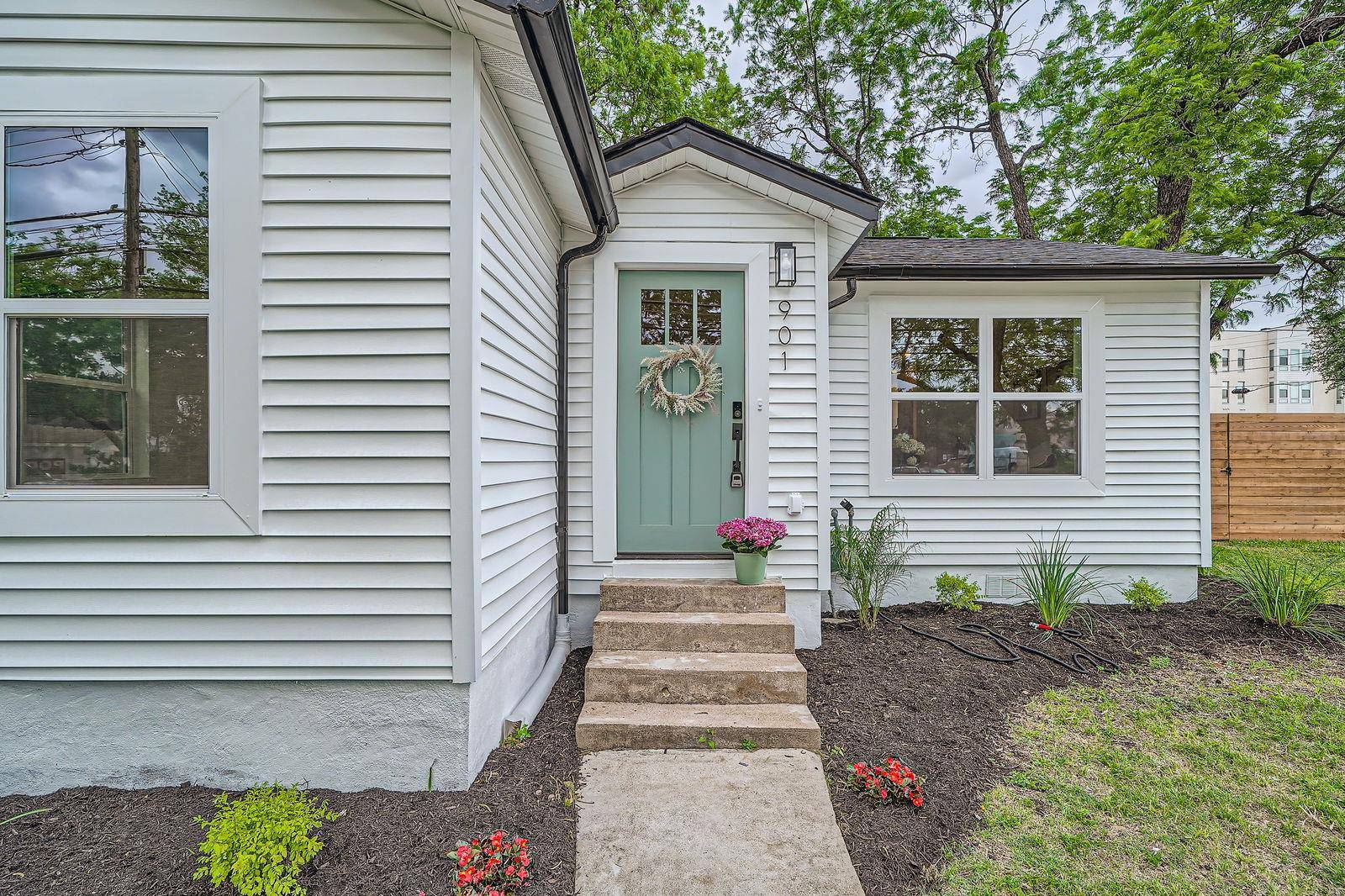 Austin, TX 78751,901 E 55th ST