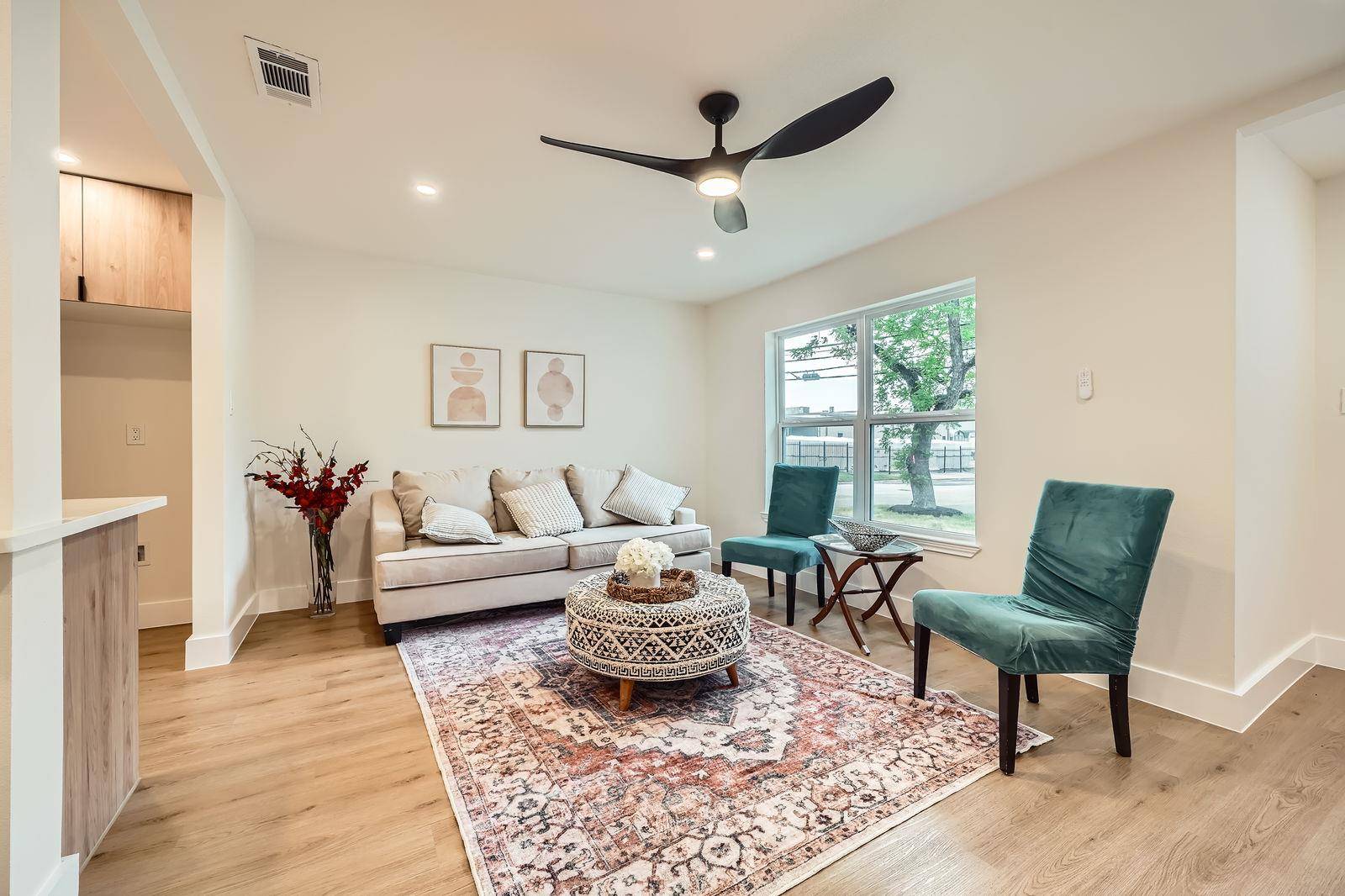 Austin, TX 78751,901 E 55th ST