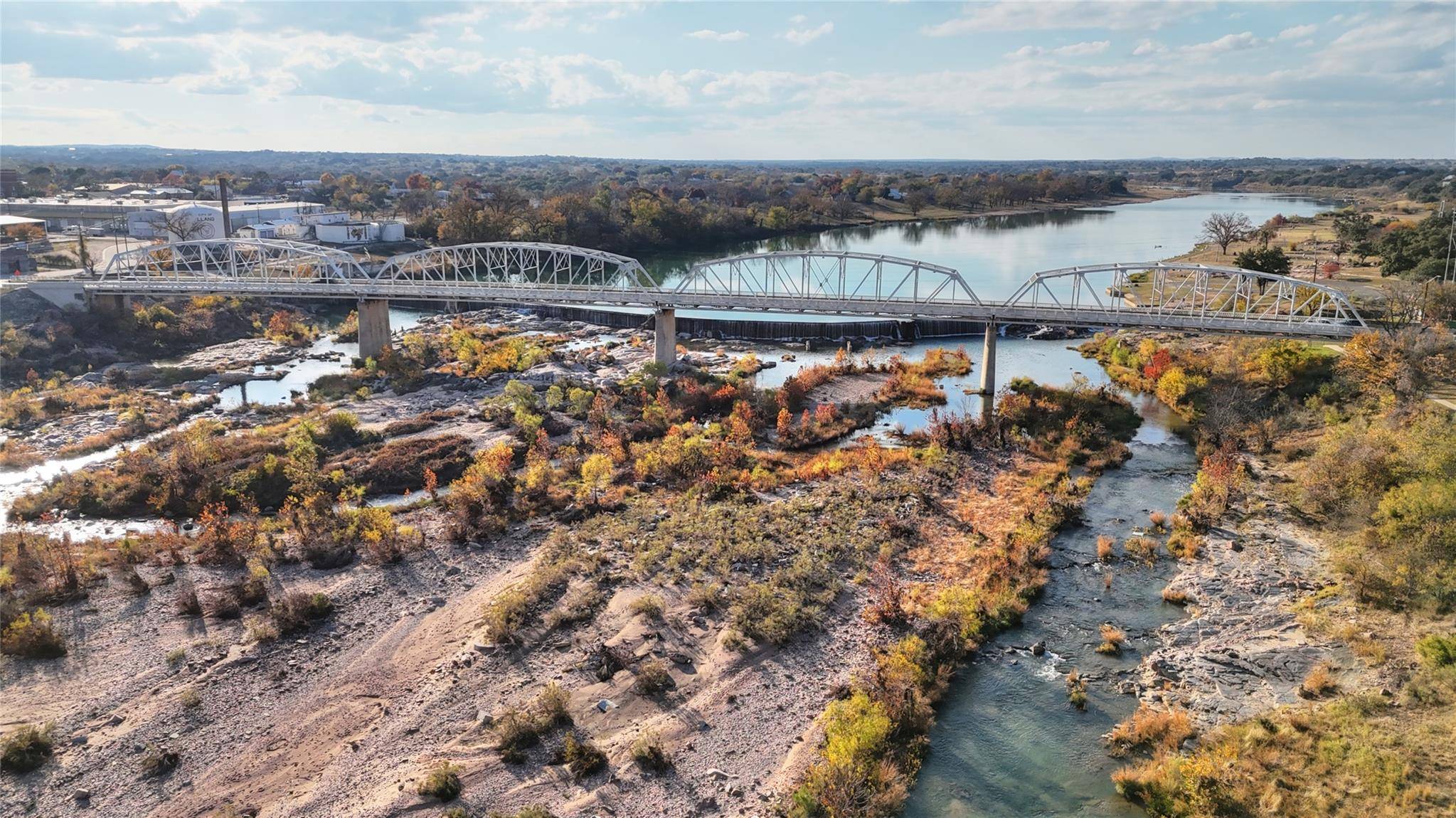 Llano, TX 78643,2 Walden WAY