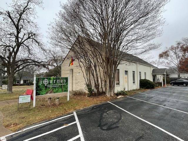 Austin, TX 78757,7500 Woodrow Ave