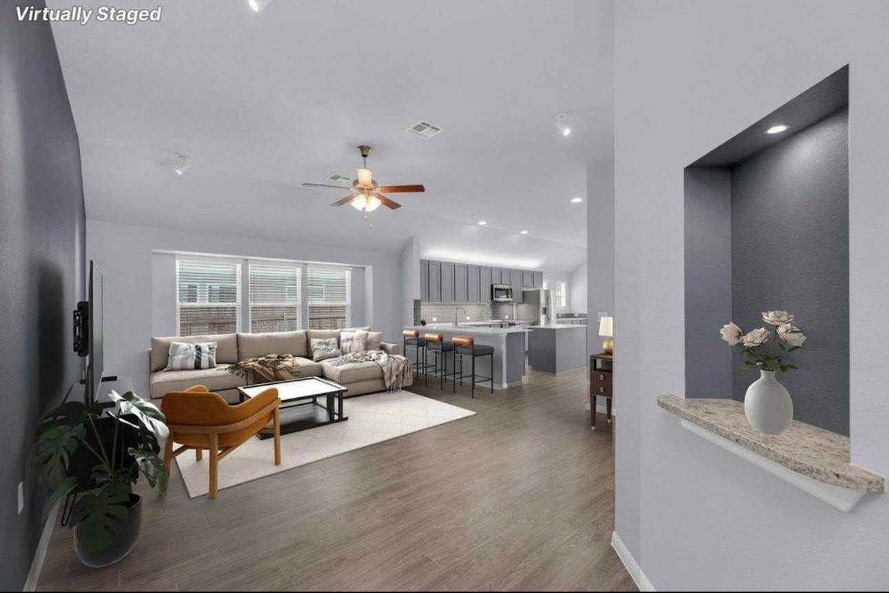 Manor, TX 78653,9944 Comely BND