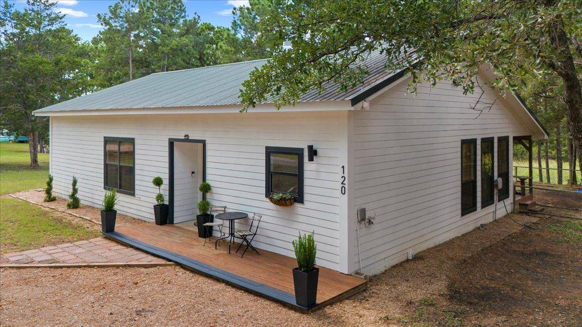 Bastrop, TX 78602,120 LAKE POINT WAY