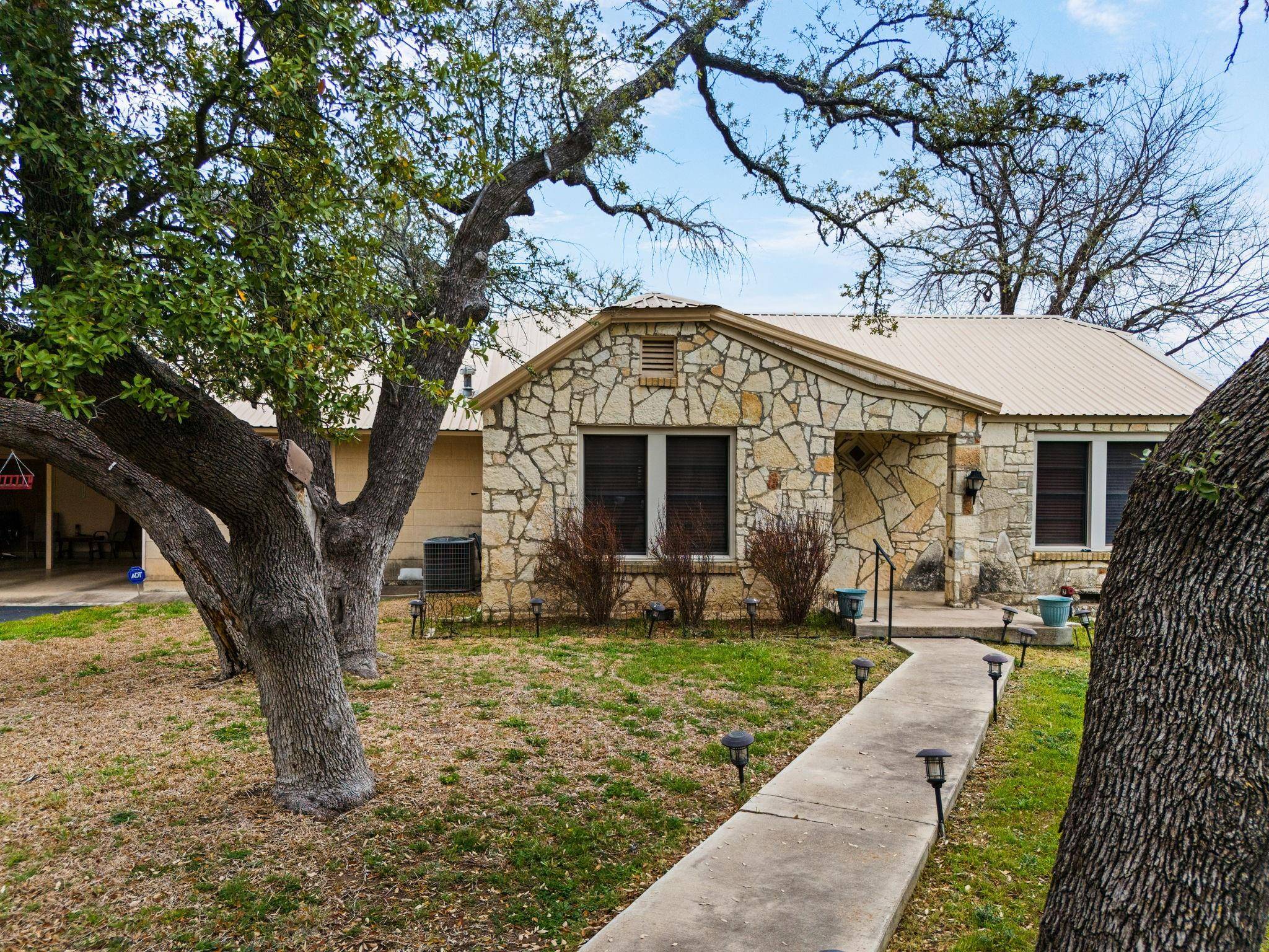 Lampasas, TX 76550,1003 Ridge ST