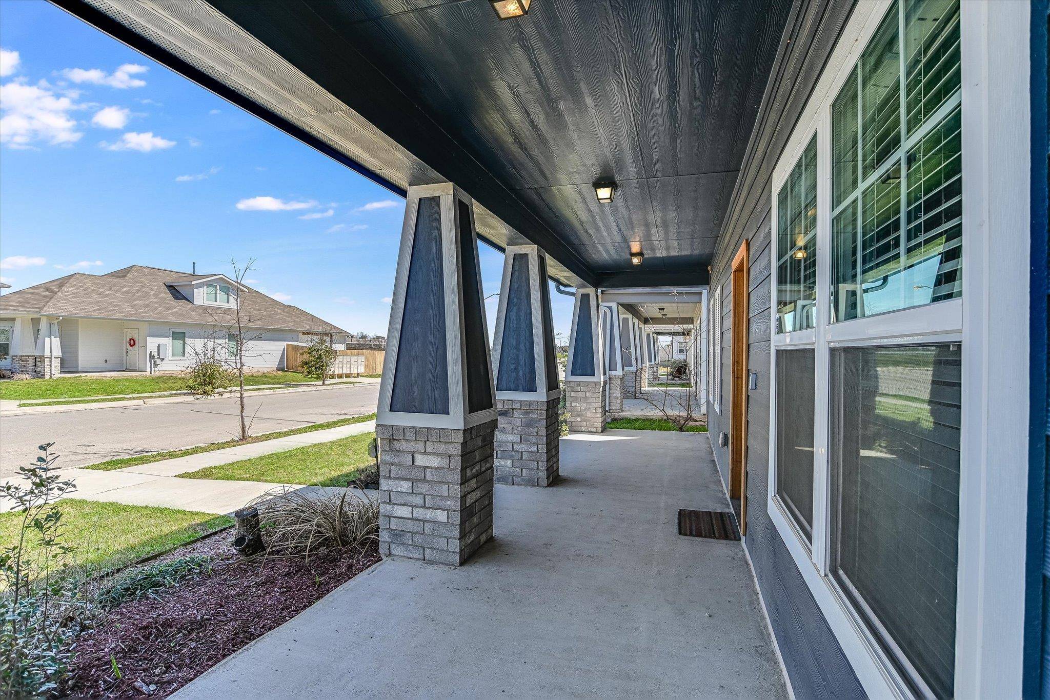 Hutto, TX 78634,300 Eagle Lake DR