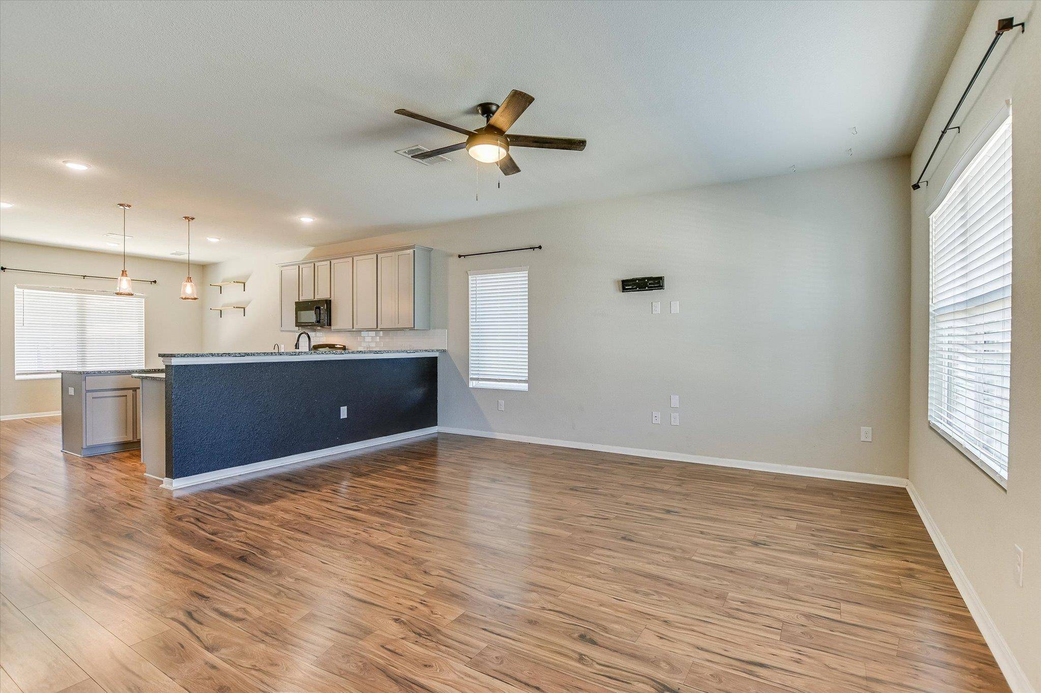 Hutto, TX 78634,300 Eagle Lake DR