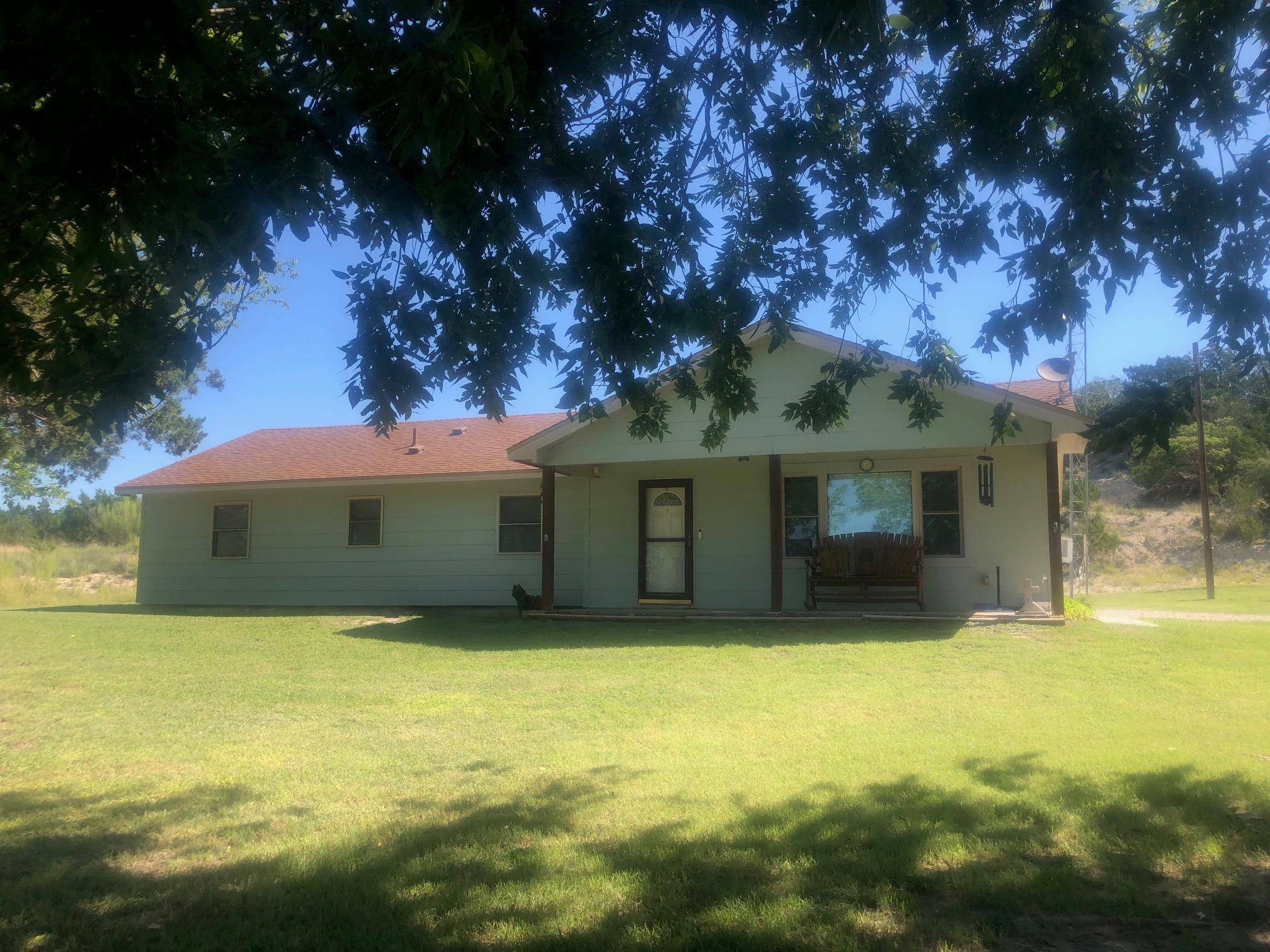 Kempner, TX 76539,993 County Road 3384