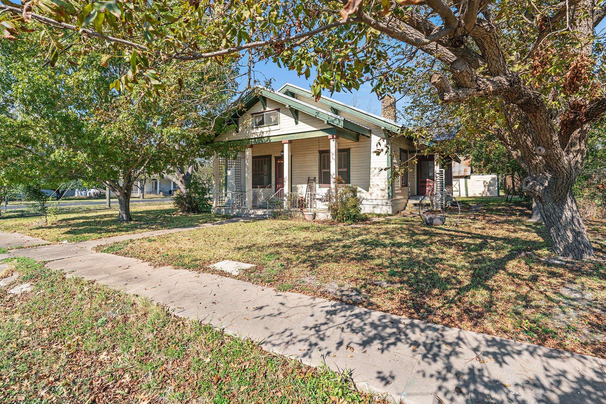 Hutto, TX 78634,110 W Pecan ST