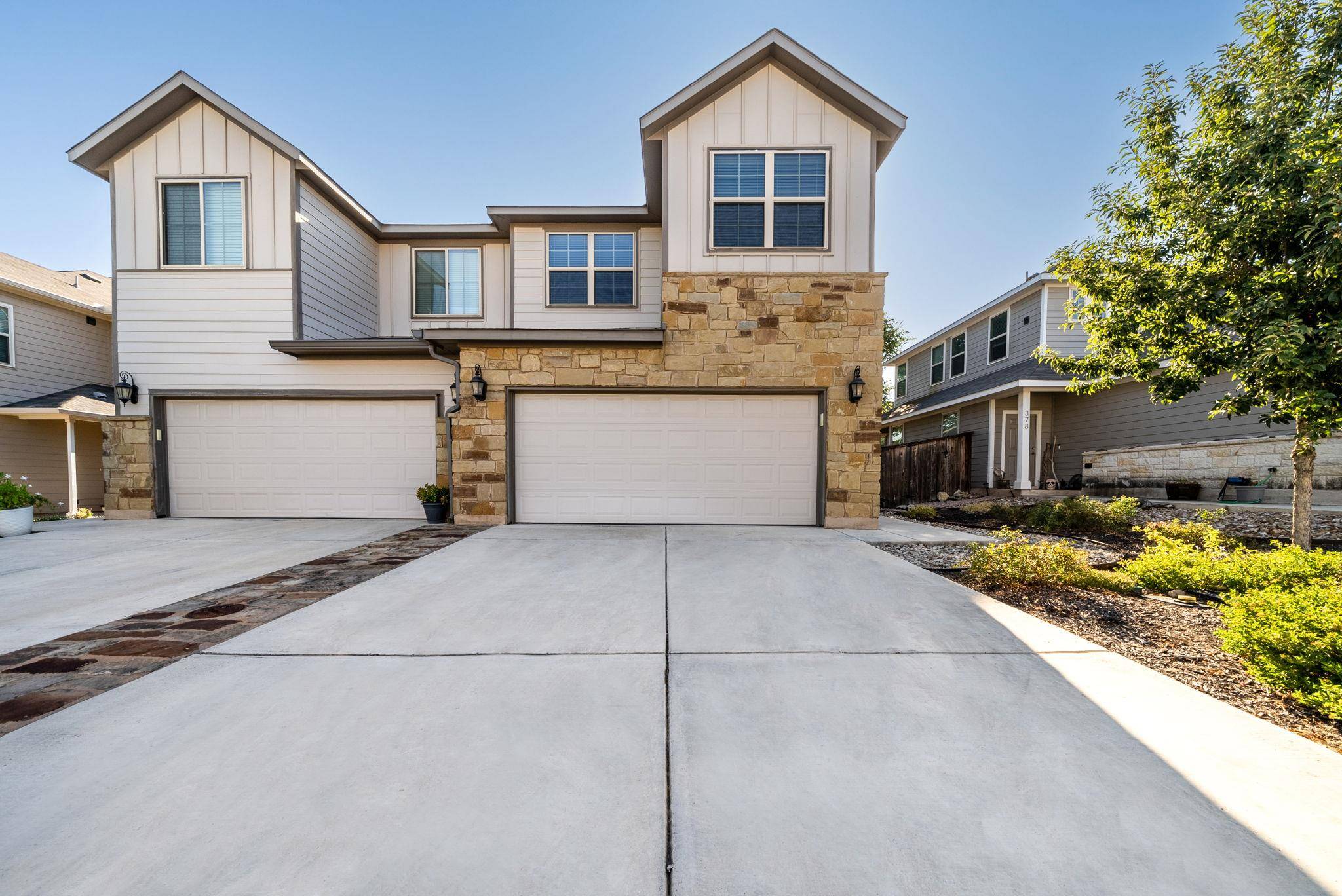 Georgetown, TX 78626,374 Madison Oaks Ave #12B