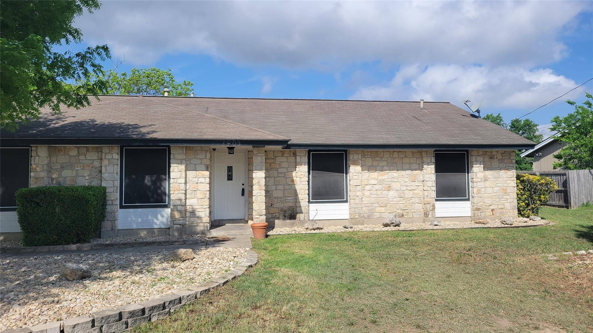 Leander, TX 78641,1903 Londonderry DR
