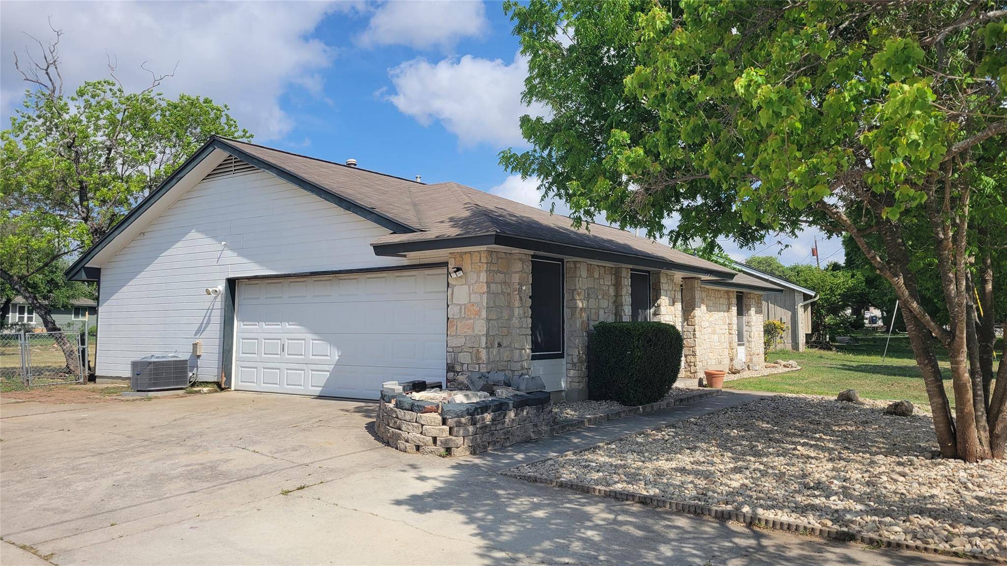 Leander, TX 78641,1903 Londonderry DR