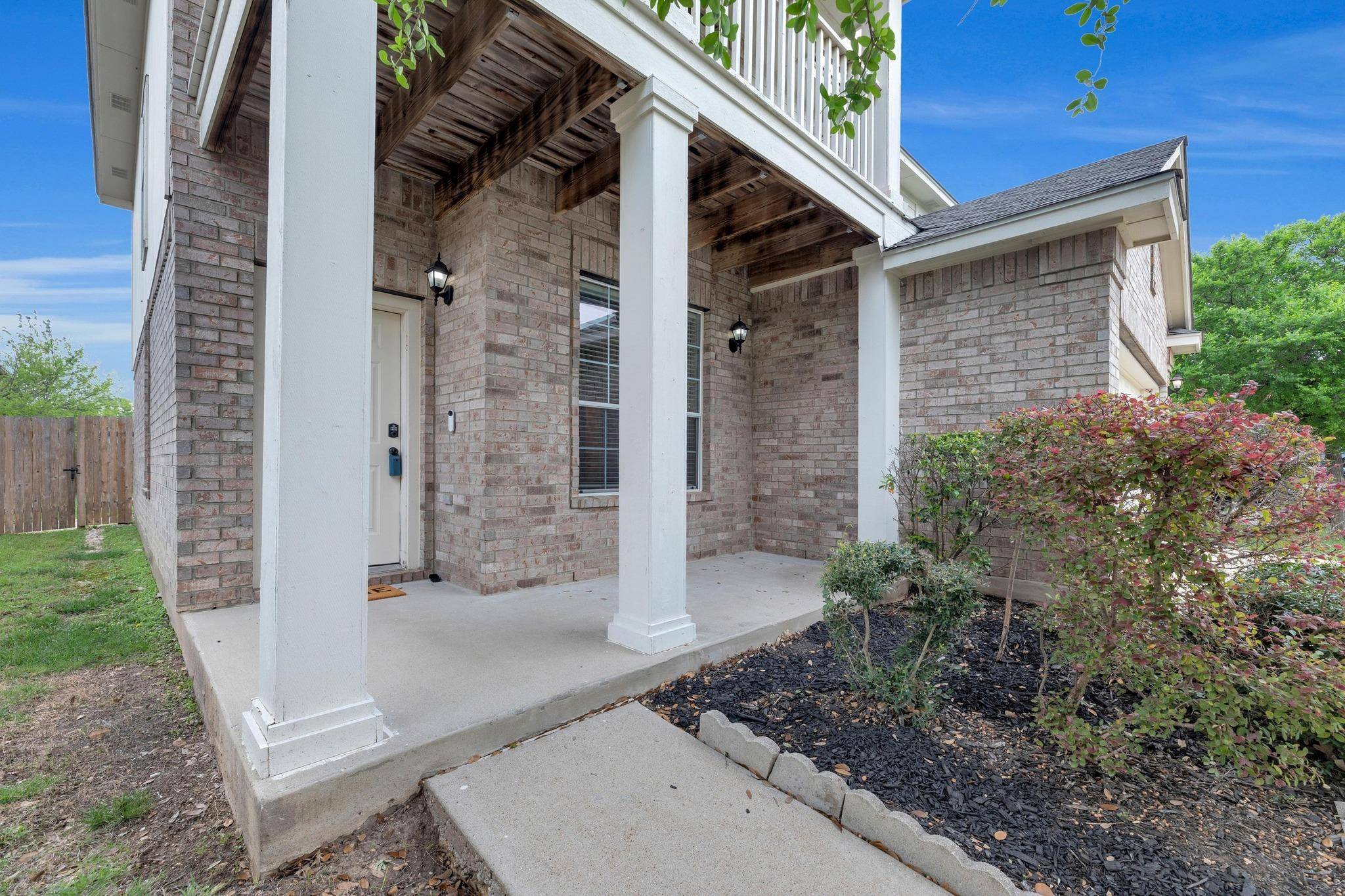 Manor, TX 78653,13605 Lyndon B Johnson ST