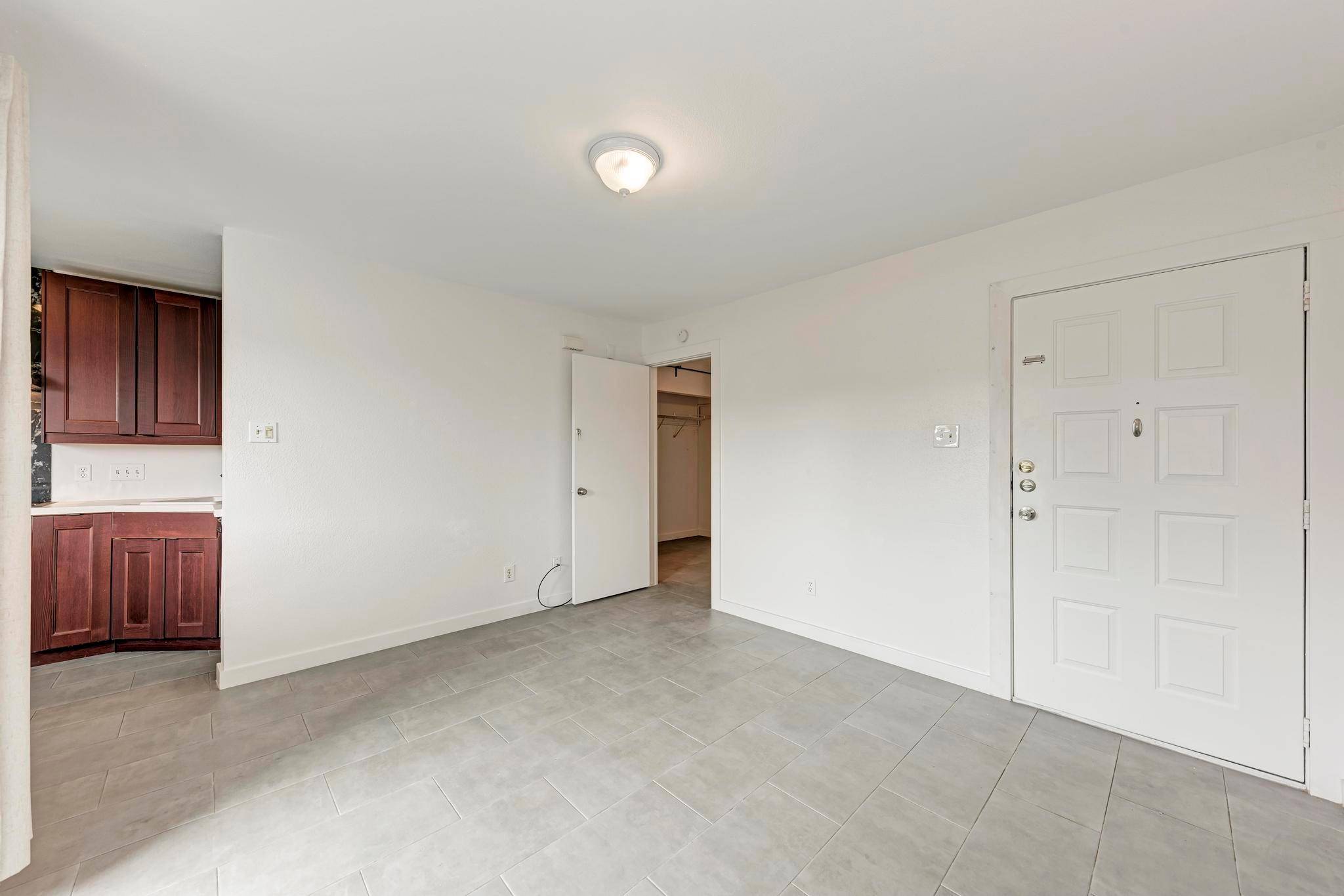 Austin, TX 78741,1840 Burton DR #102