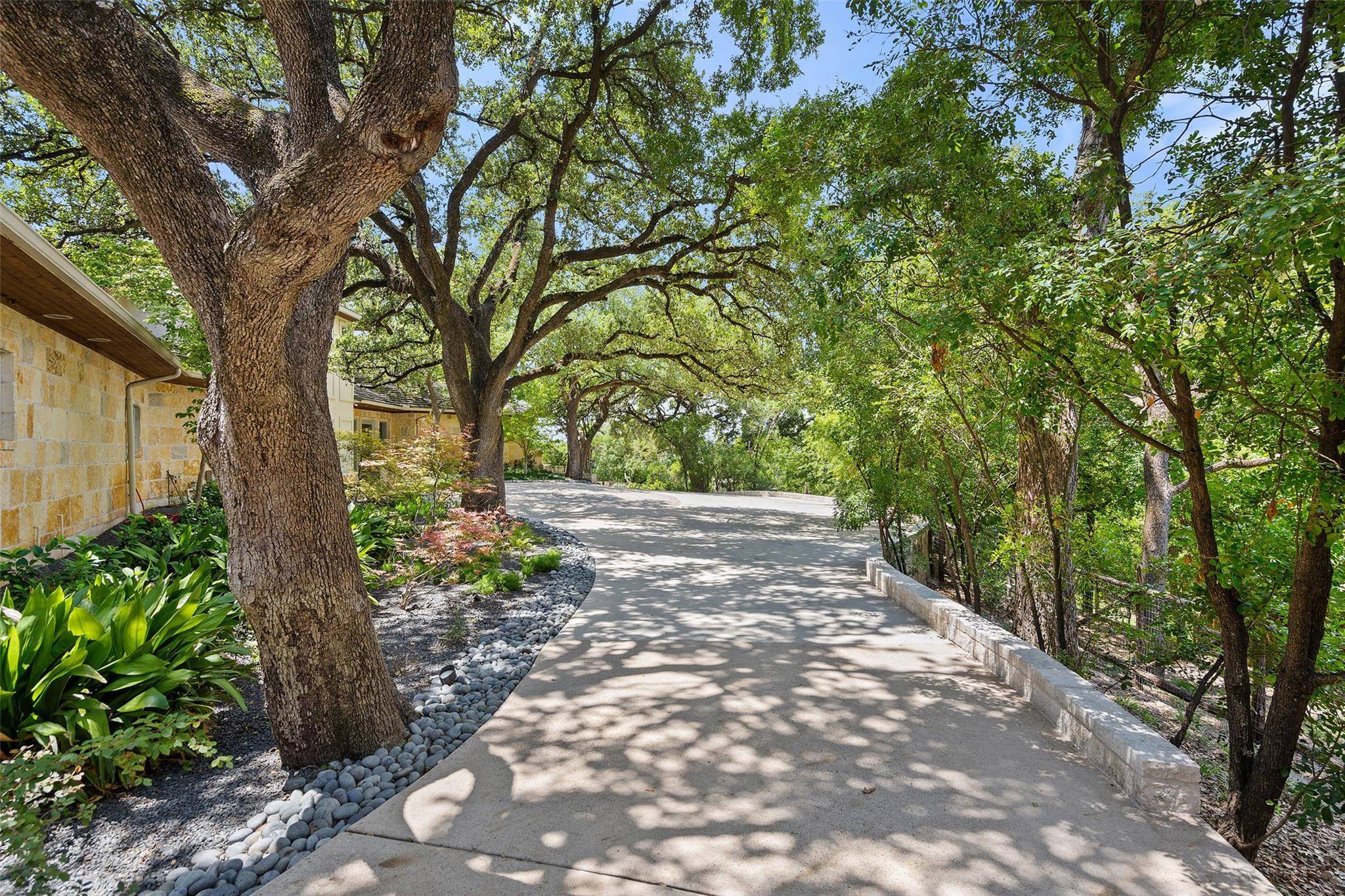West Lake Hills, TX 78746,706 Las Lomas DR
