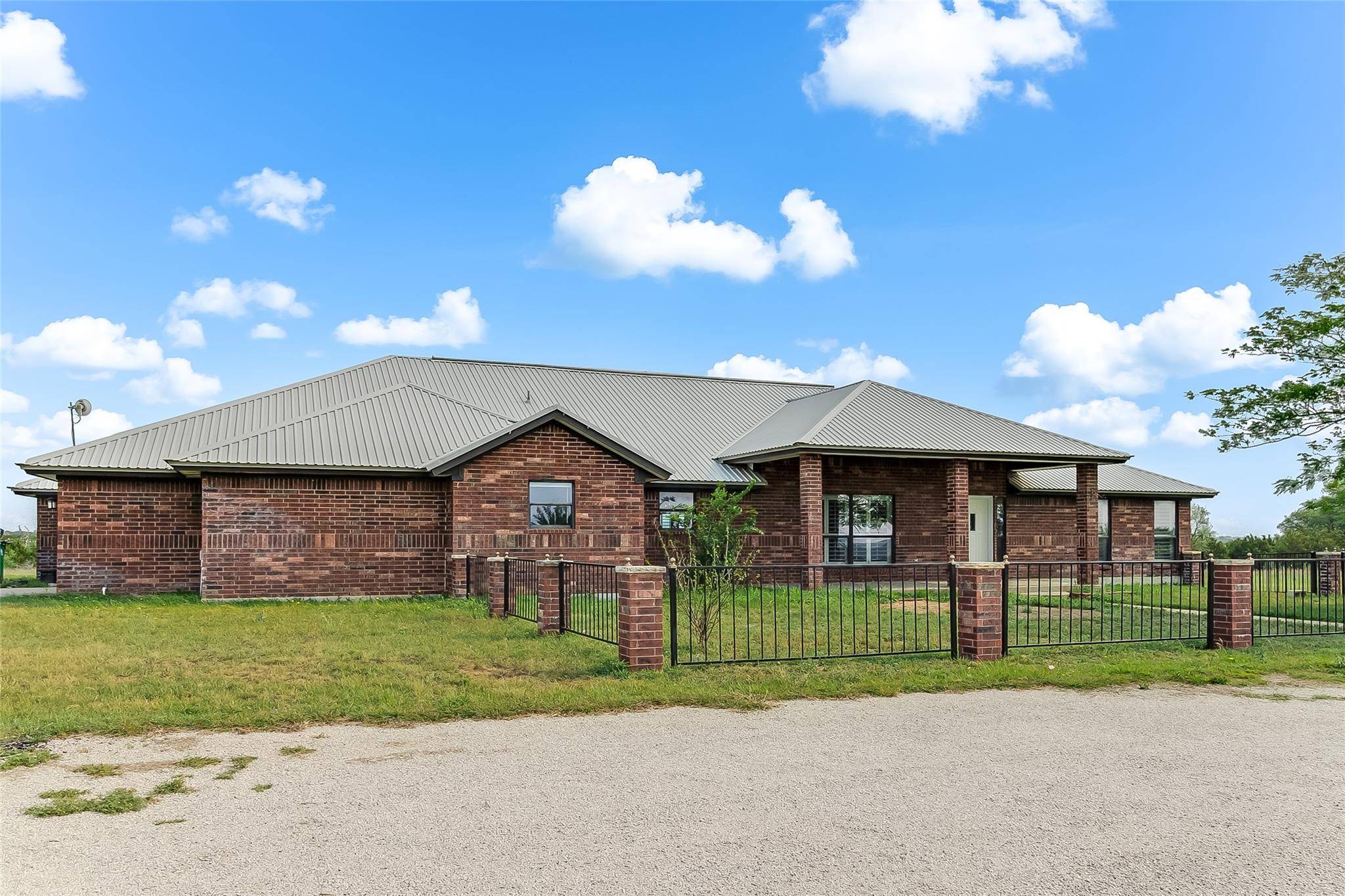Burnet, TX 78611,8321 County Road 200