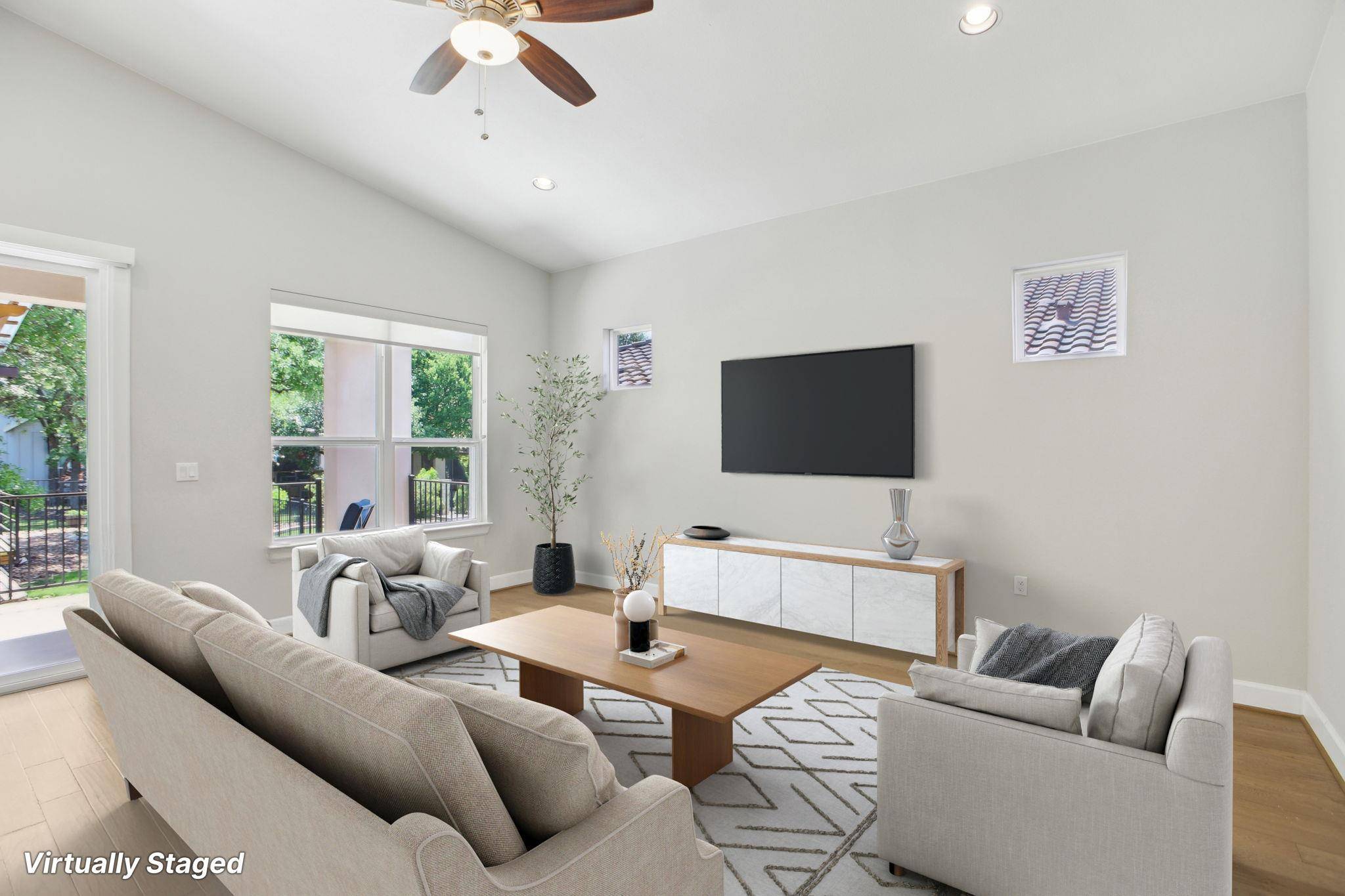 San Marcos, TX 78666,220 Leaping Holly ST