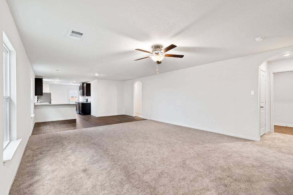 Jarrell, TX 76537,205 Allington CIR