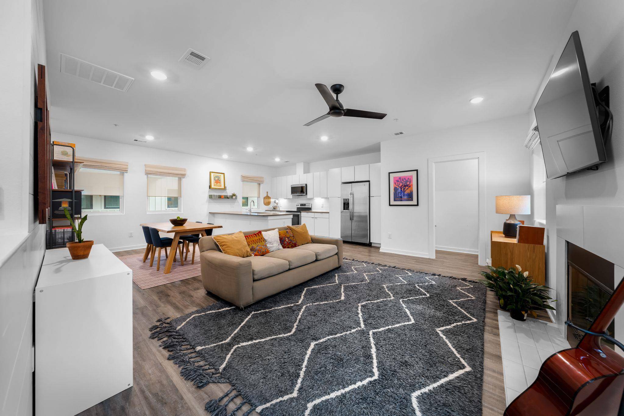 Austin, TX 78745,5924 S Congress Ave #112