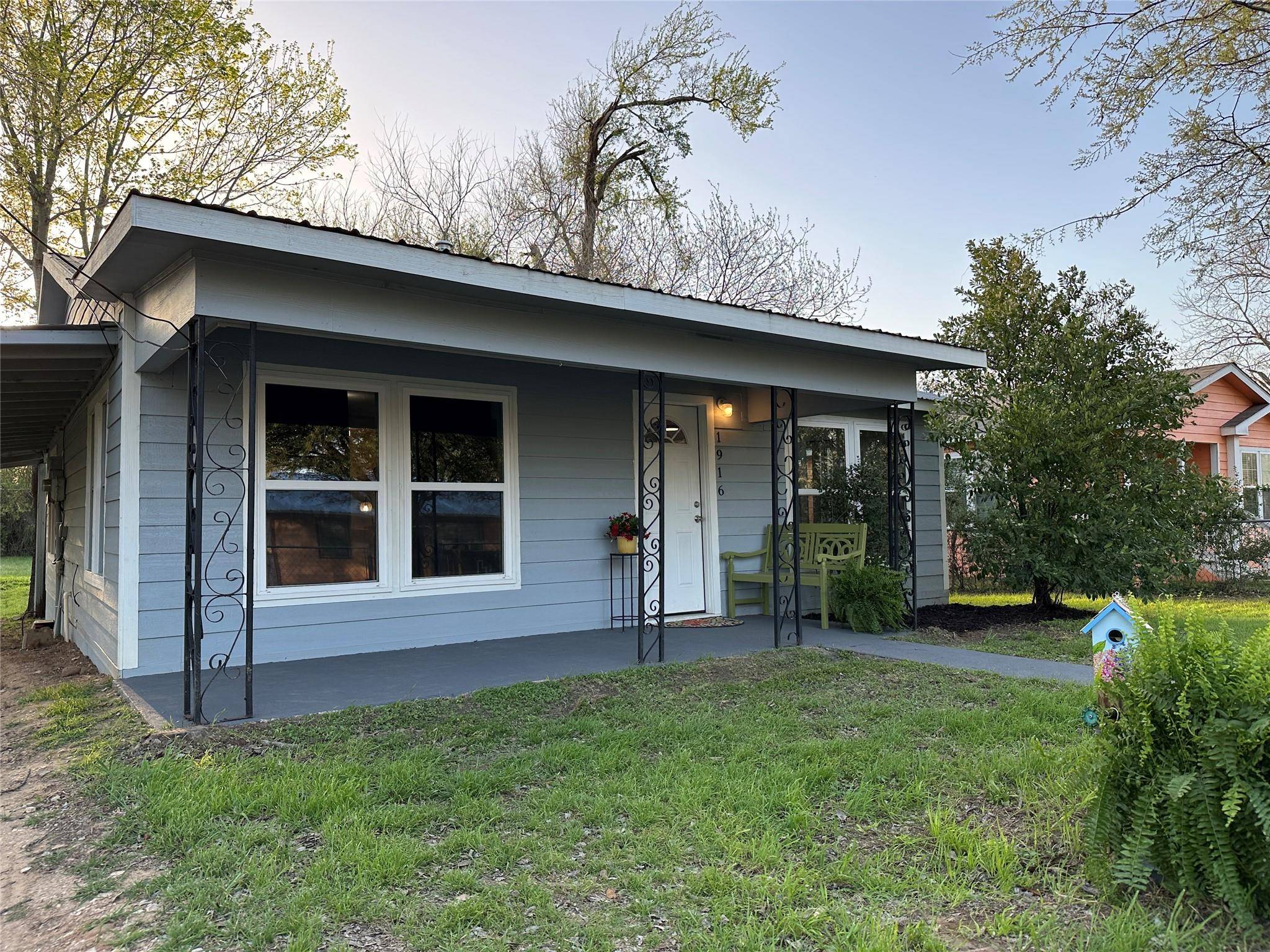 Bastrop, TX 78602,1916 Hill ST