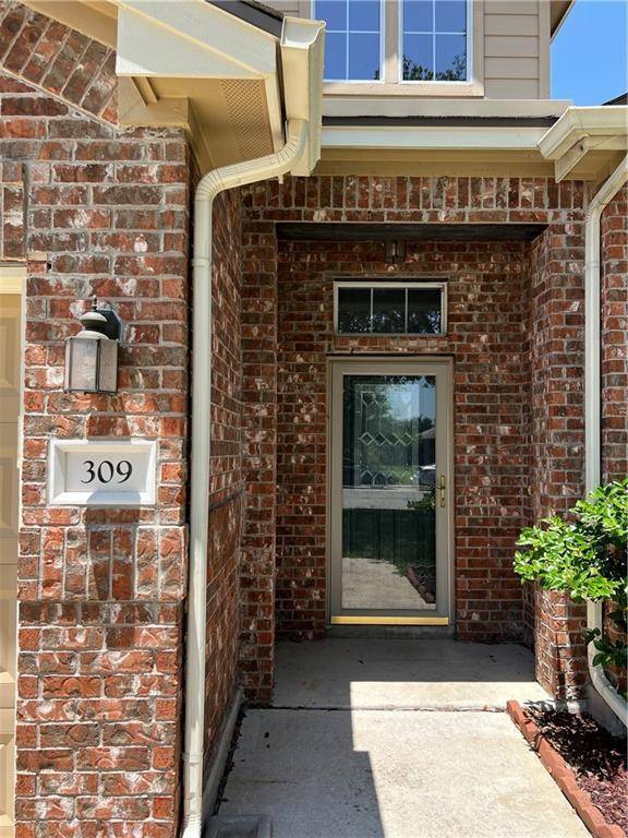 Hutto, TX 78634,309 Lone Star BLVD