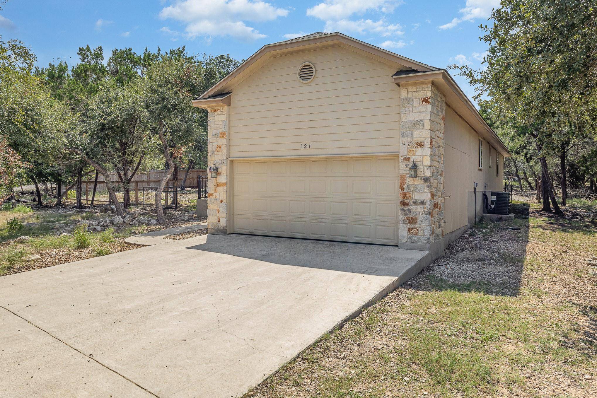 Wimberley, TX 78676,121 Silent Moon CIR