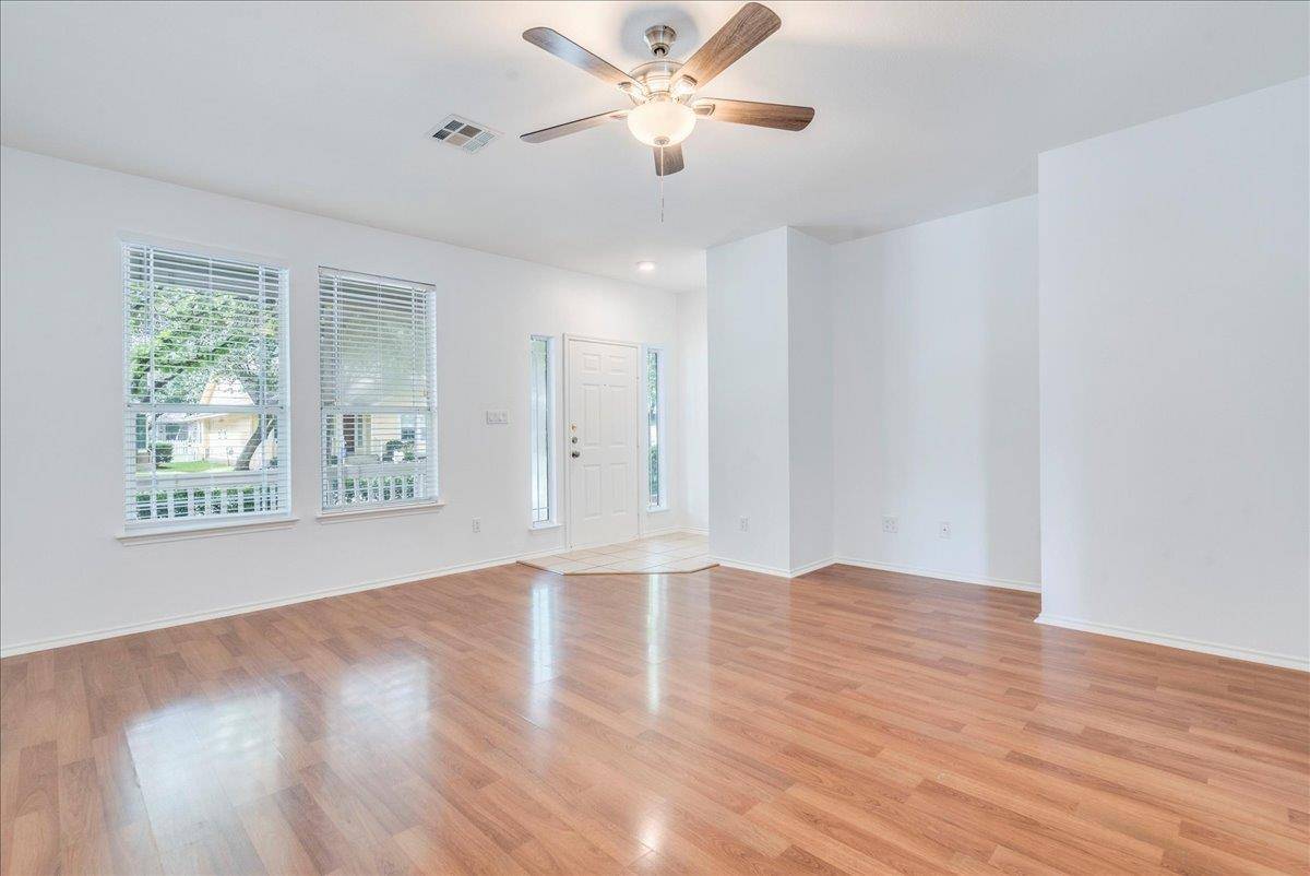 Cedar Park, TX 78613,911 Bogart RD