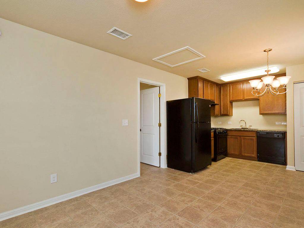 San Marcos, TX 78666,335 Rachel ST #Garage Apartment
