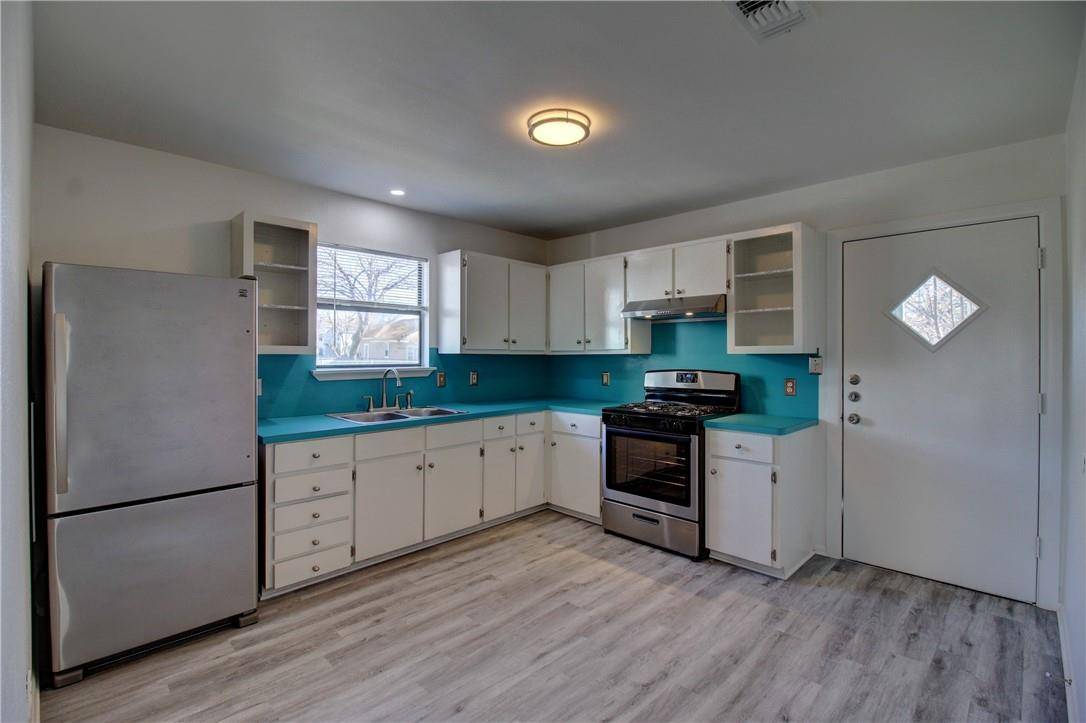Austin, TX 78702,2717 Santa Rosa ST