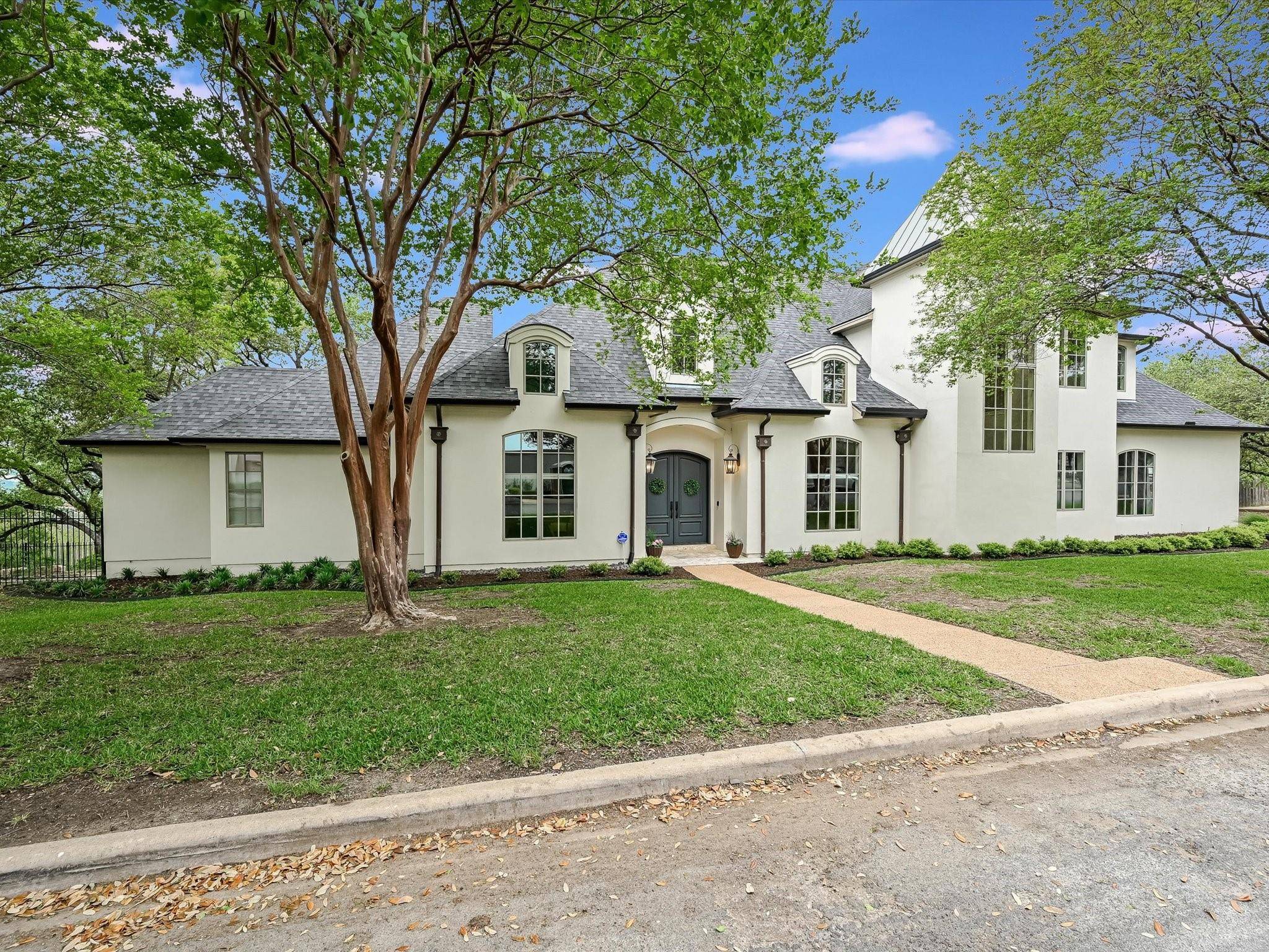 West Lake Hills, TX 78746,2304 Camino Alto