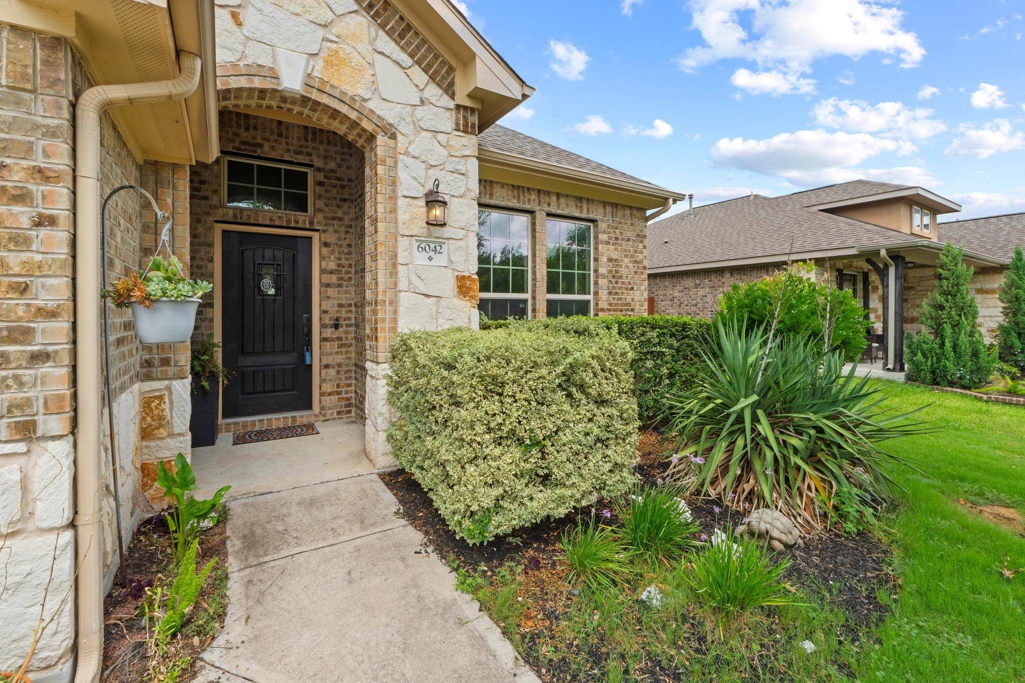 Round Rock, TX 78665,6042 Roma ST