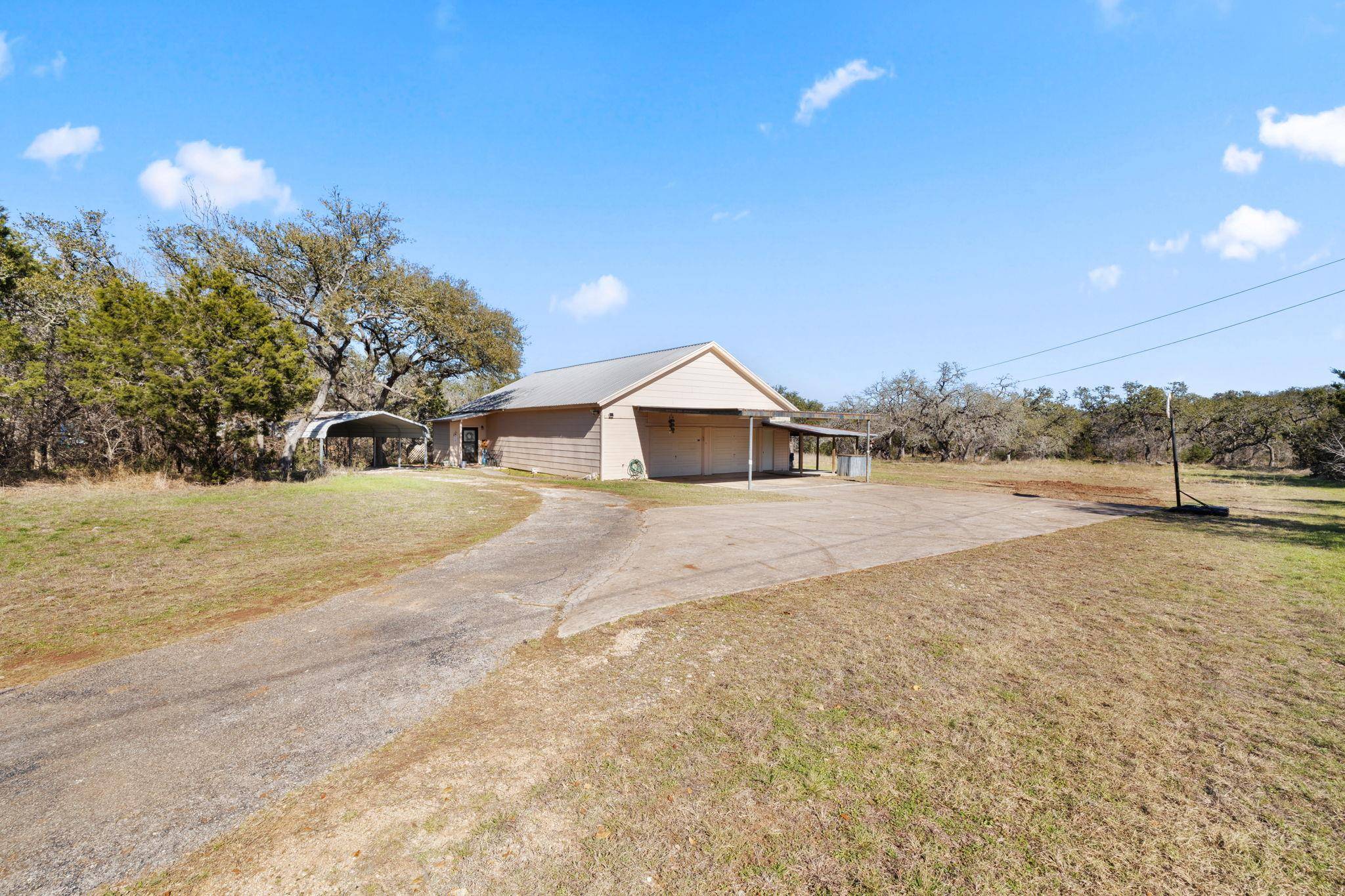 San Marcos, TX 78666,322 Oakwood LOOP