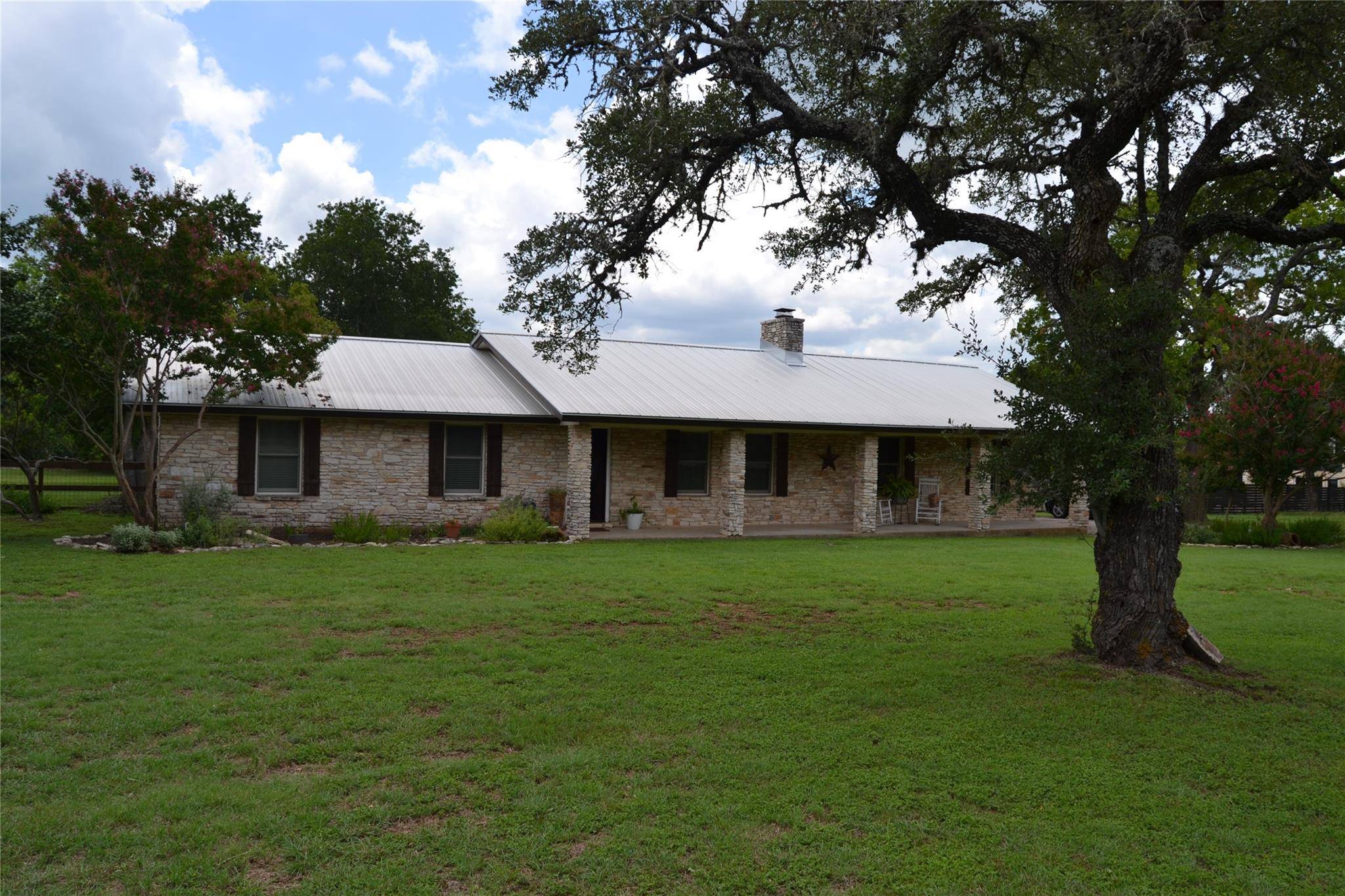 Dripping Springs, TX 78620,718 Post Oak DR
