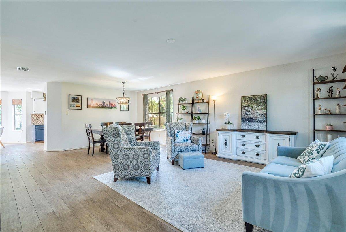 Austin, TX 78736,8210 LANDSMAN DR