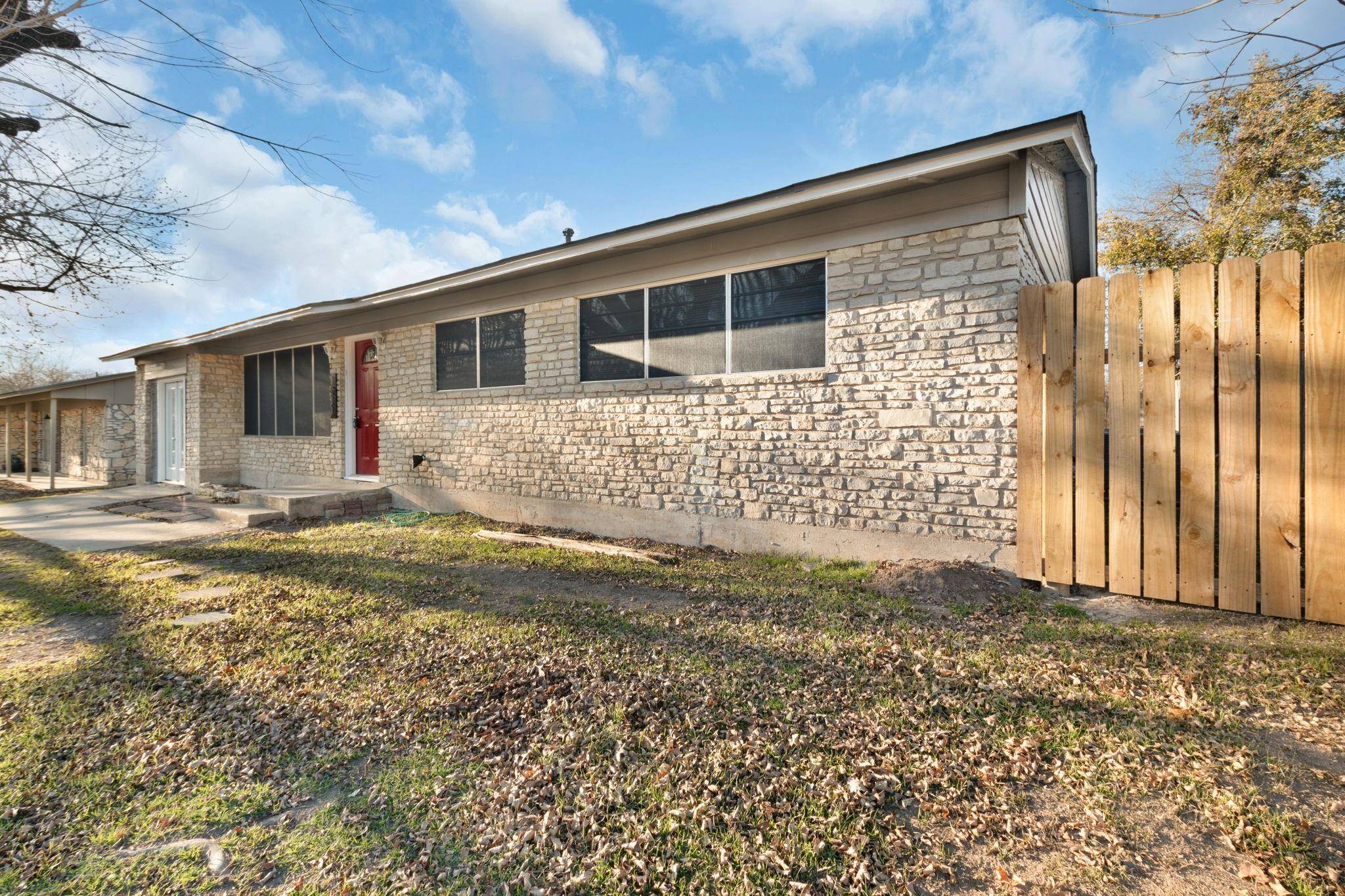 Lampasas, TX 76550,1211 W Avenue B