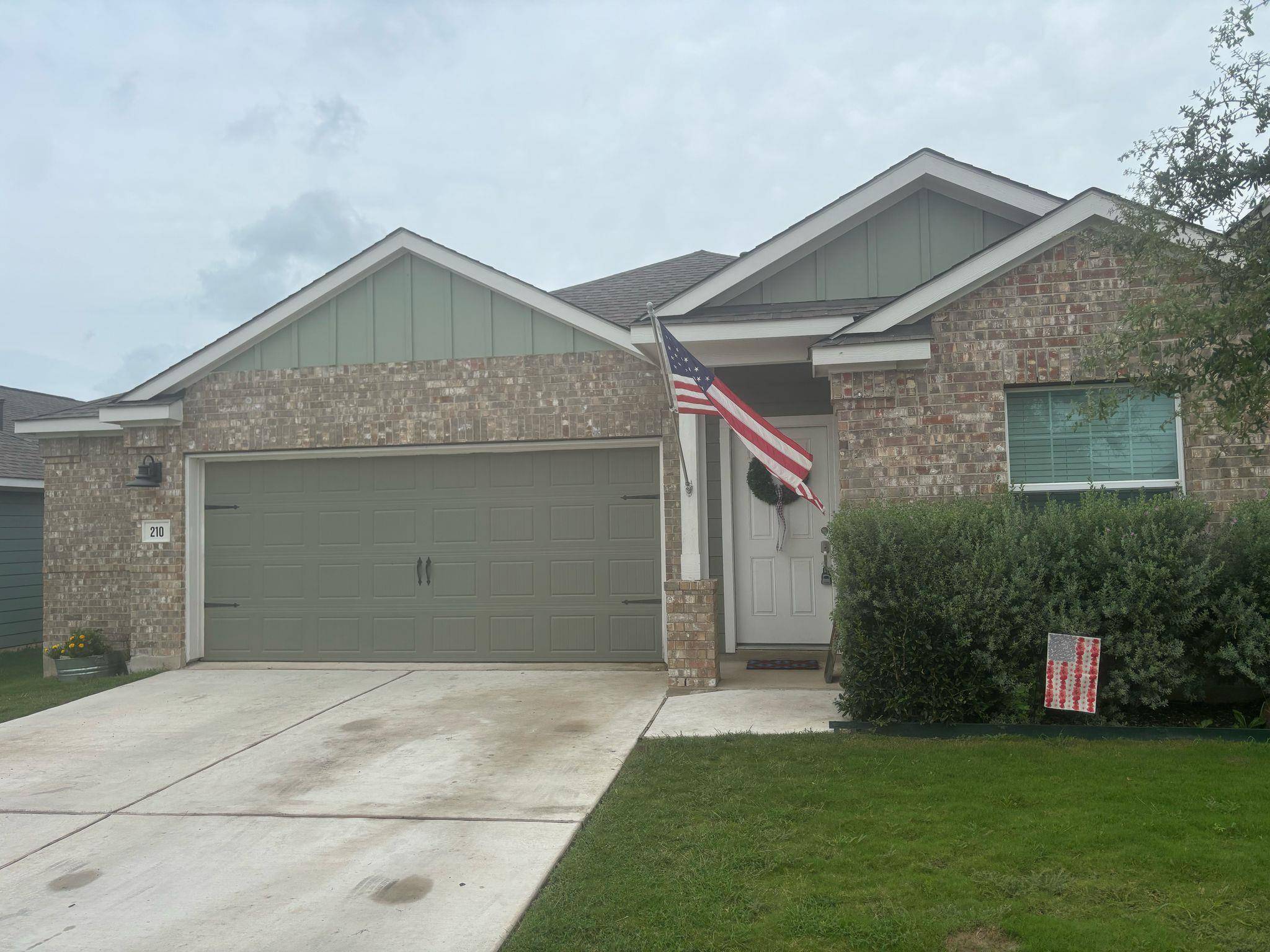 Kyle, TX 78640,210 Barcelona