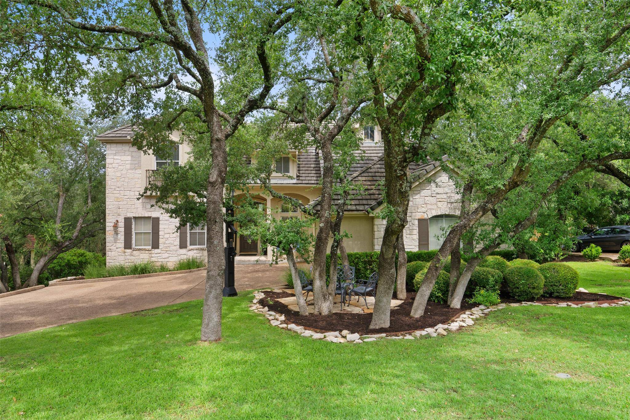 Austin, TX 78738,25 Falling Oaks TRL