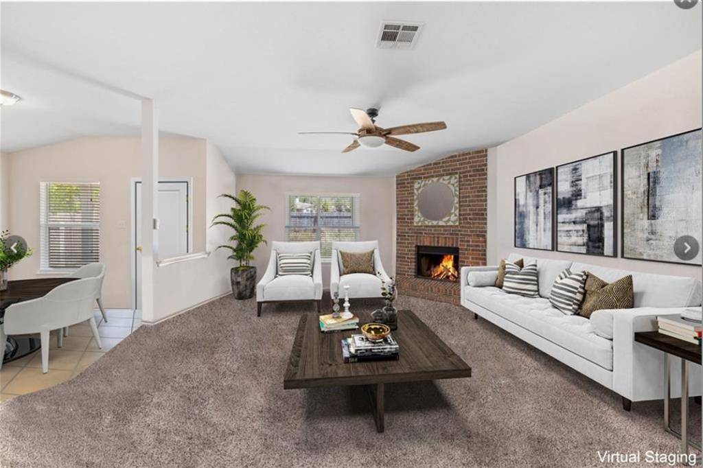 Leander, TX 78641,902 W South ST