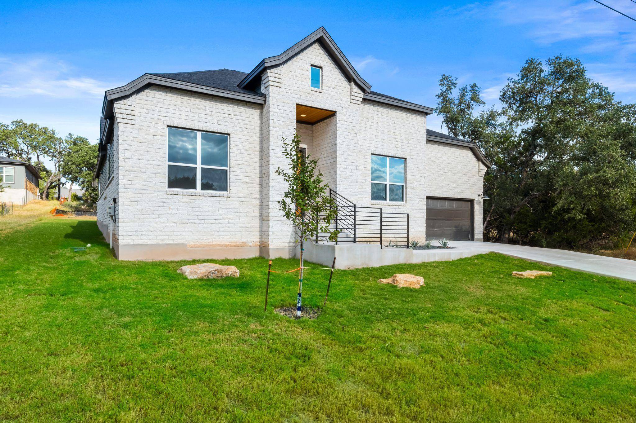 Spicewood, TX 78669,526 Coventry RD