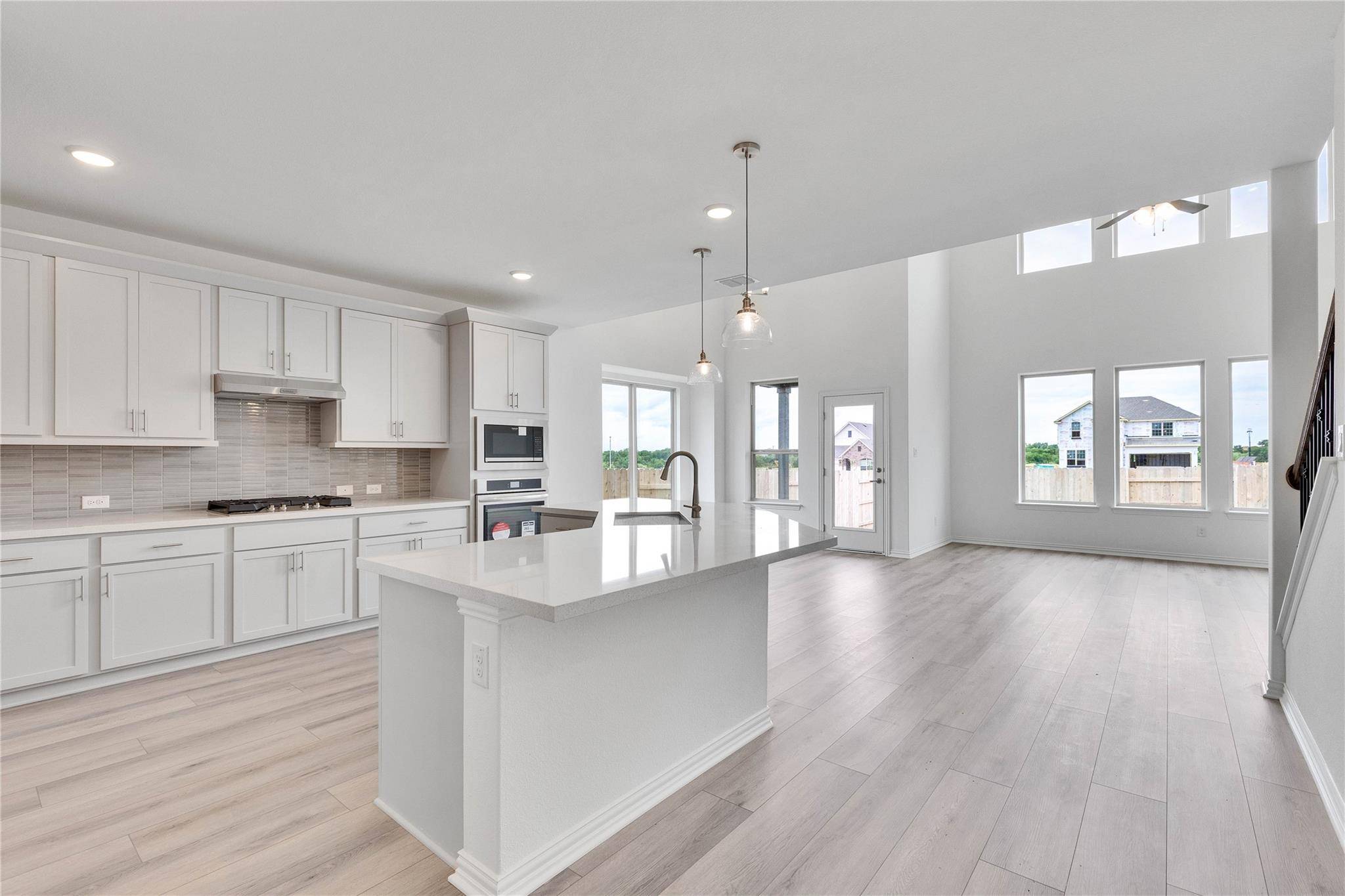 Elgin, TX 78621,13512 Endless Narrow LN