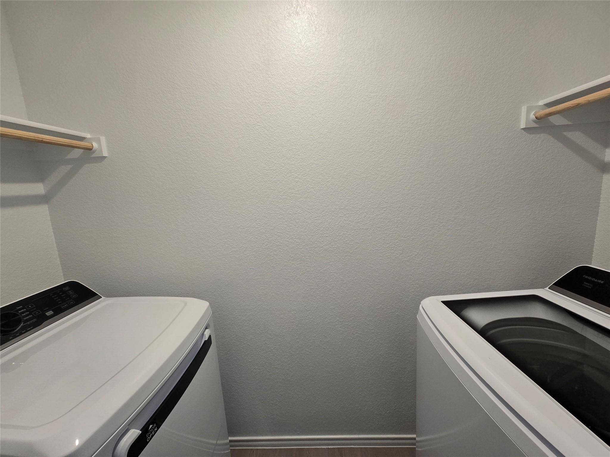 Jarrell, TX 76537,104 Burt Rainey LN