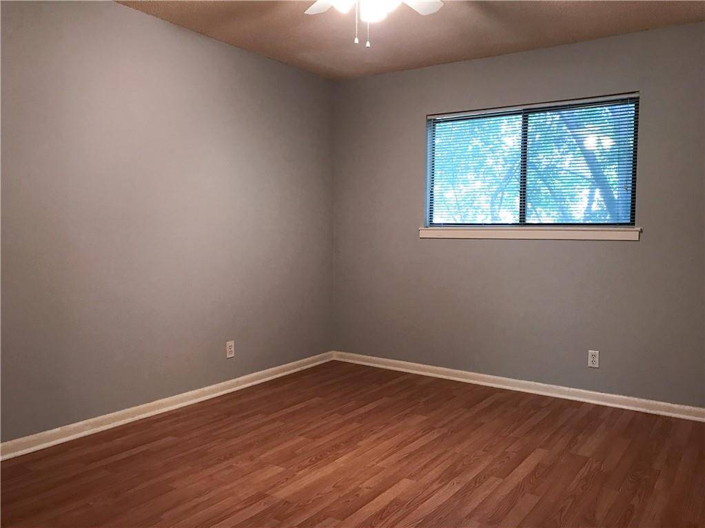 Austin, TX 78731,5001 Bull Creek RD #116